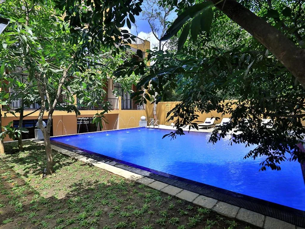 ROYAL KASHYAPA - Habarana