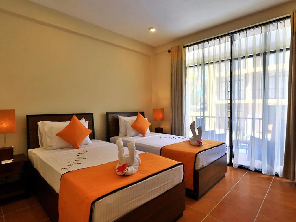 Bed in ROYAL KASHYAPA - Habarana