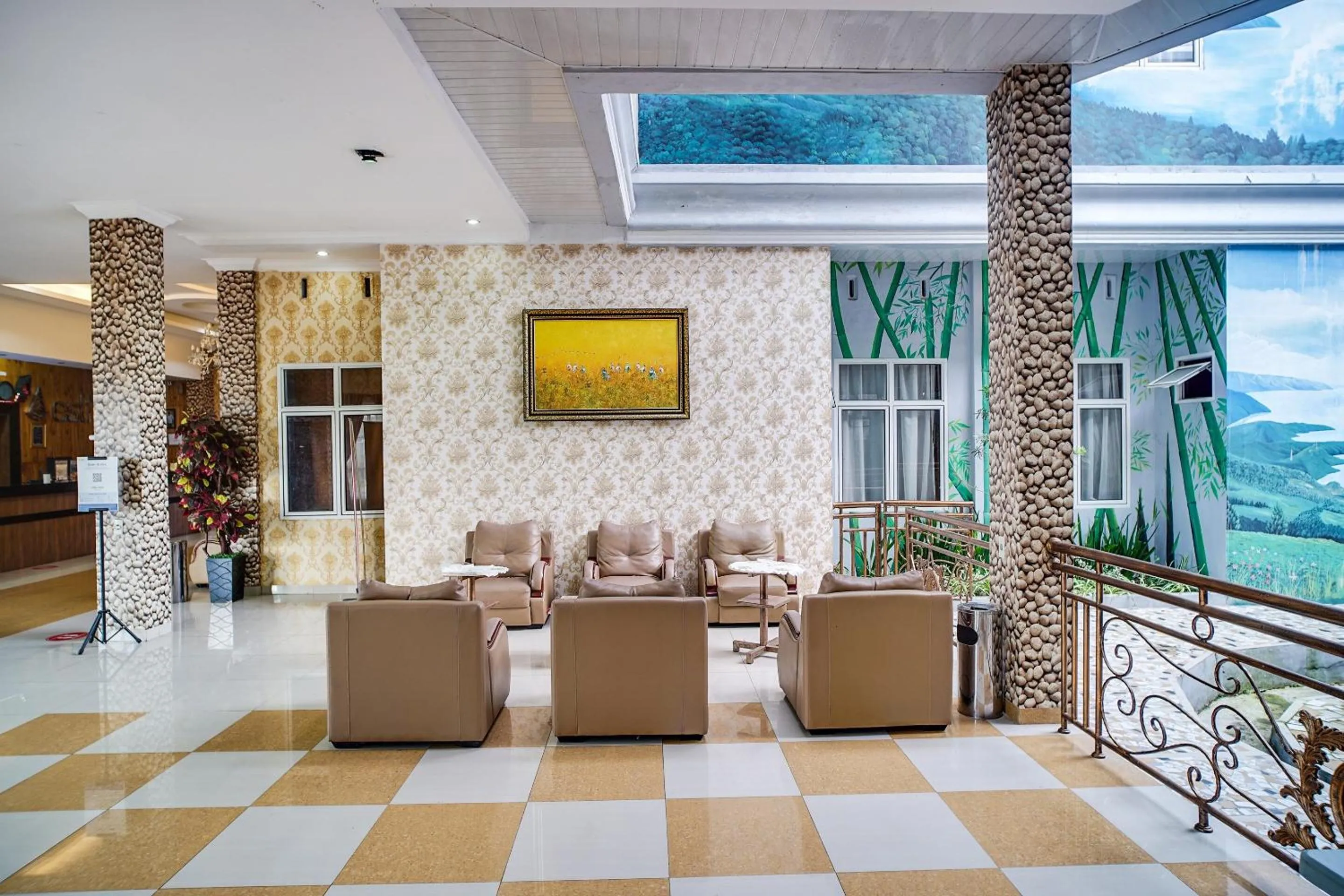 Lobby or reception in Capital O 540 Esther Hotel