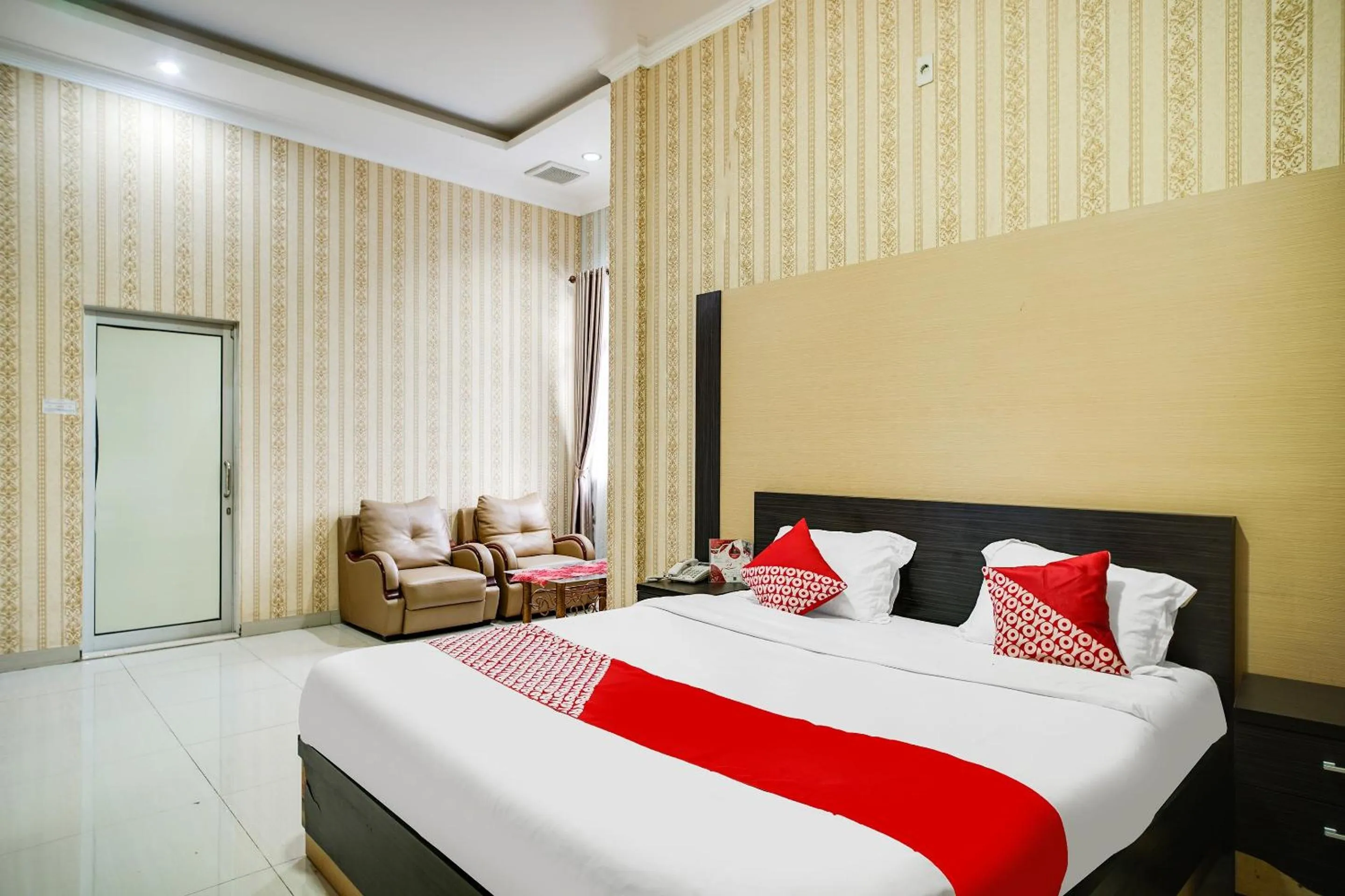 Bedroom in Capital O 540 Esther Hotel