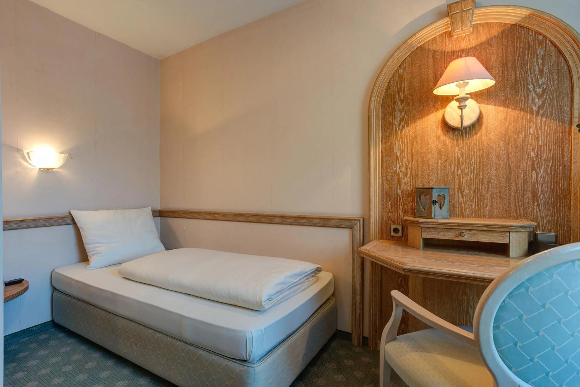 Bed in Centro Hotel Stern