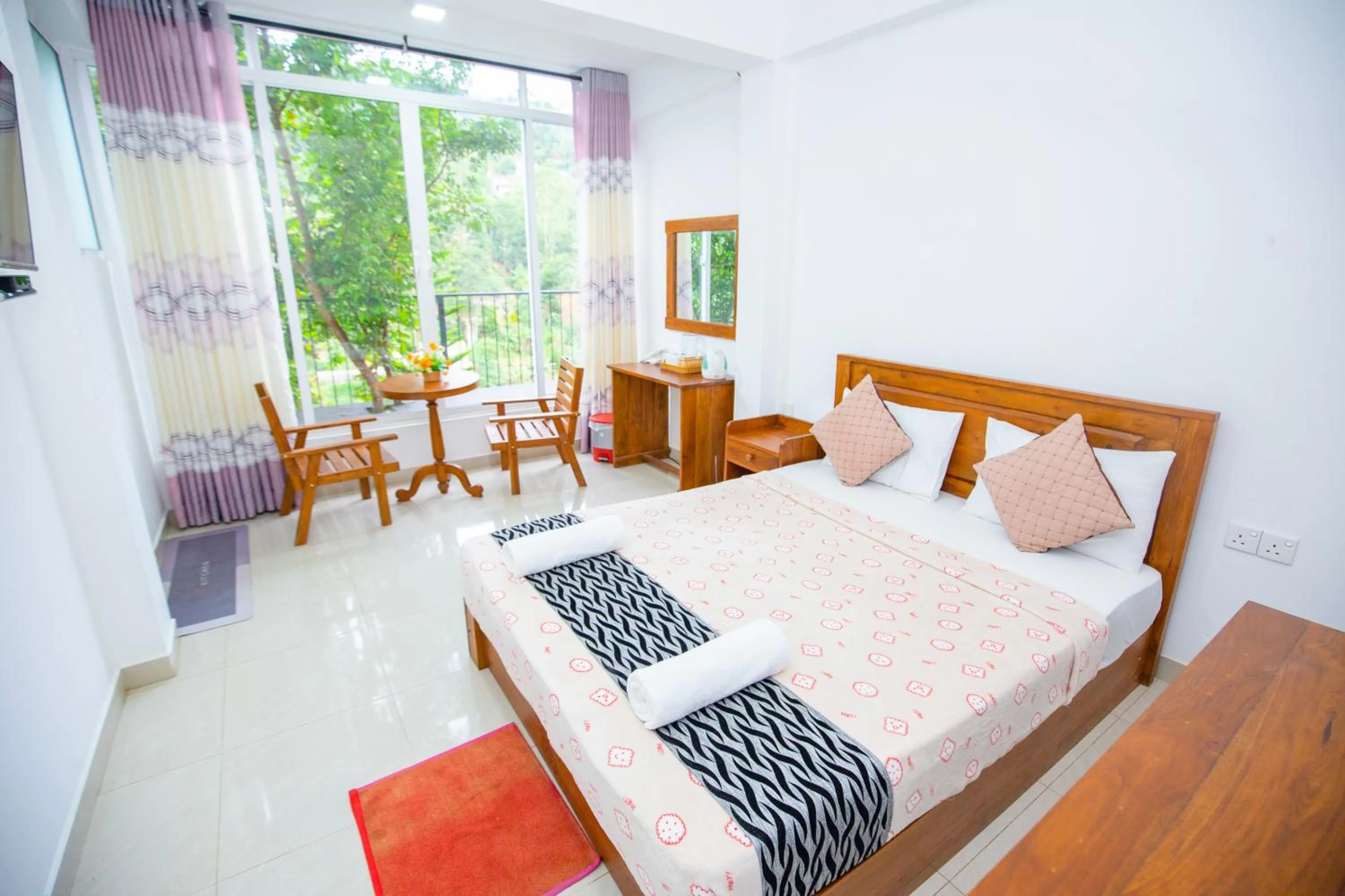 Bedroom, Bed in Top Mountain Resort