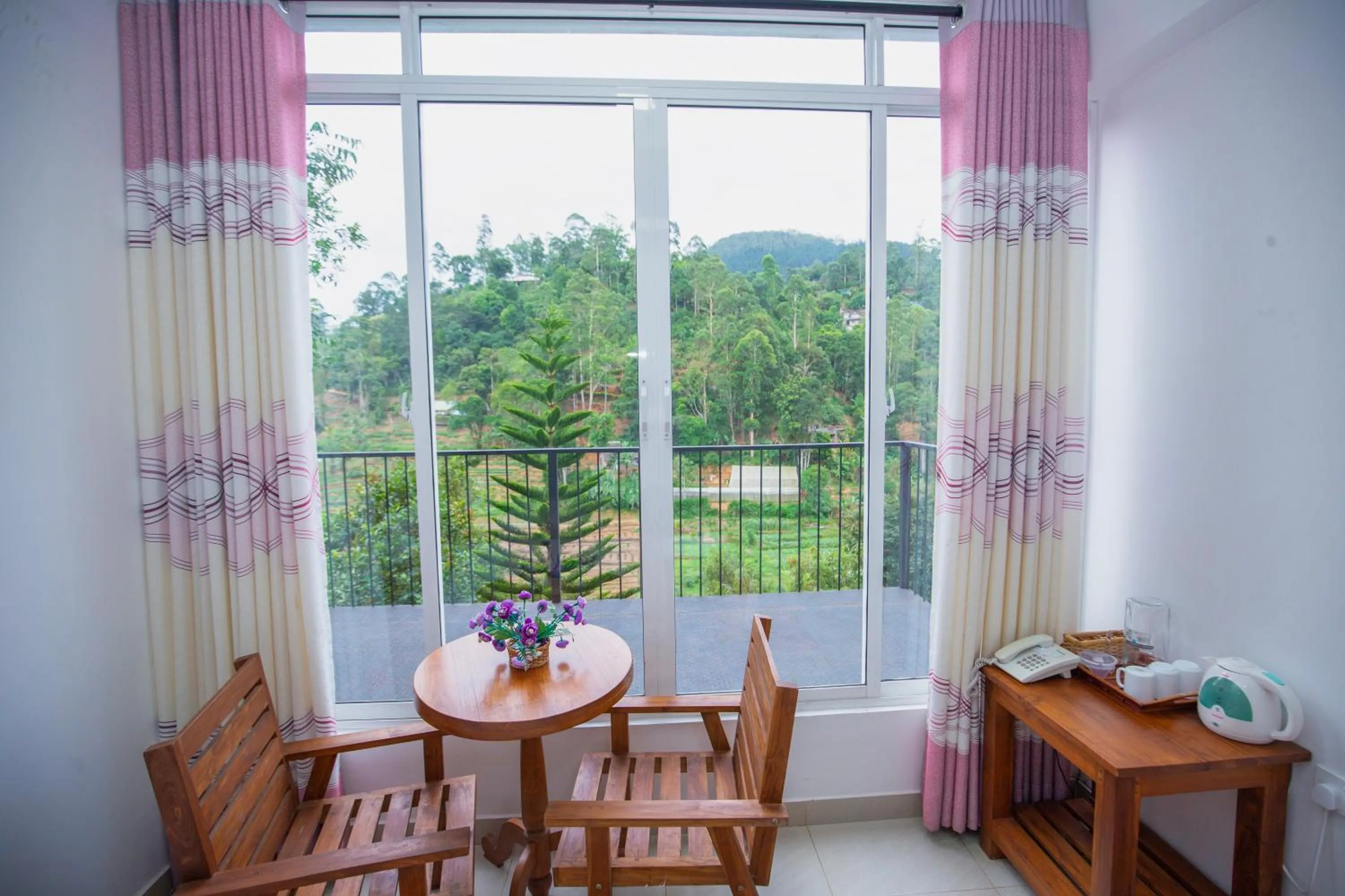 Seating area in Top Mountain Resort