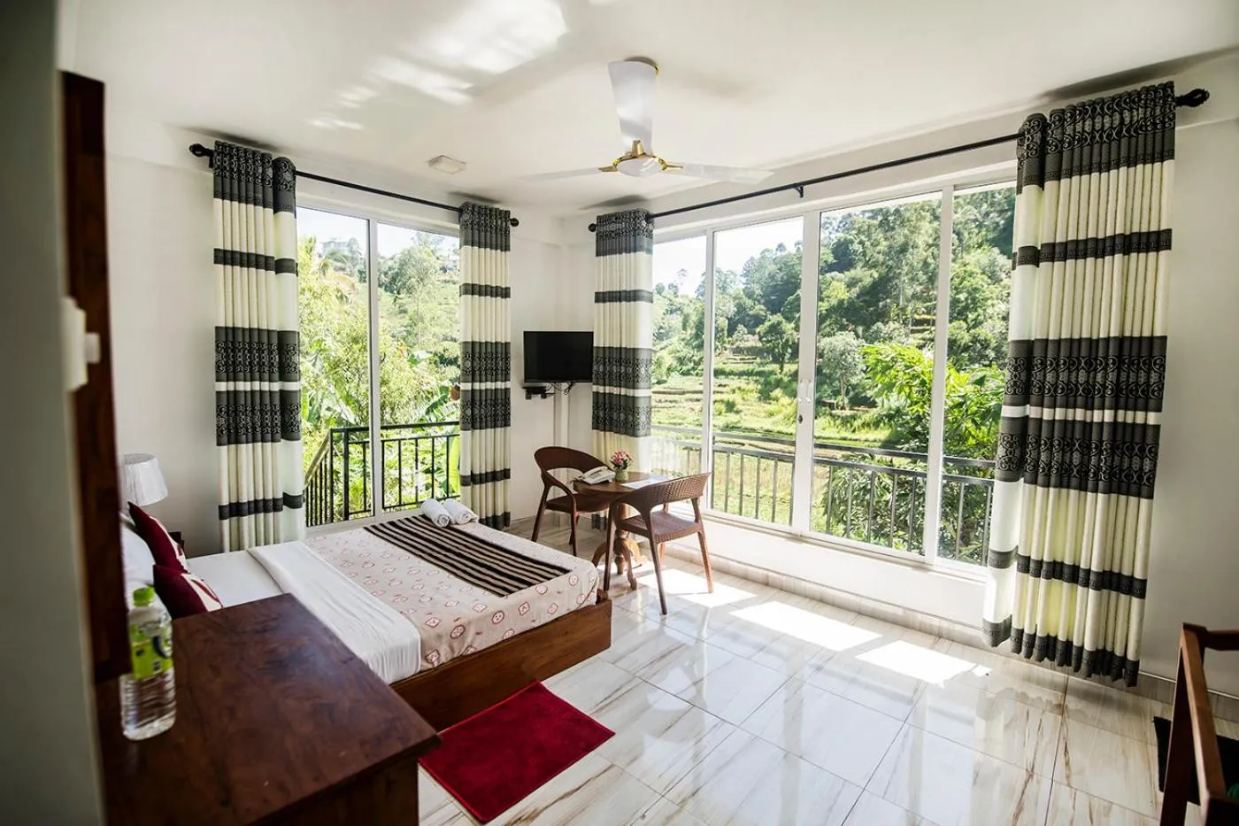 Bedroom, Bed in Top Mountain Resort