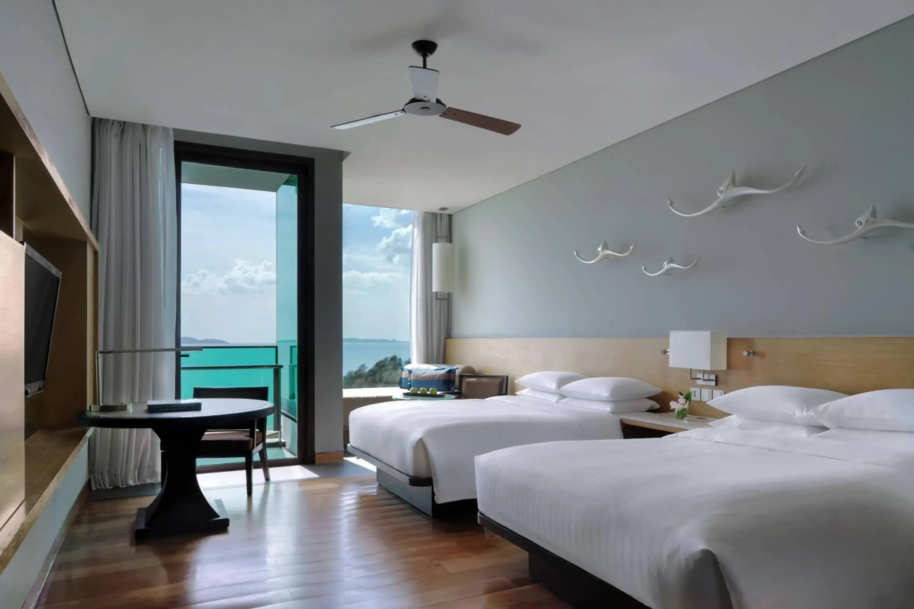 Deluxe Twin Room with Sea View in Rayong Marriott Resort & Spa Deluxe Twin Room with Sea View in Rayong Marriott Resort & Spa