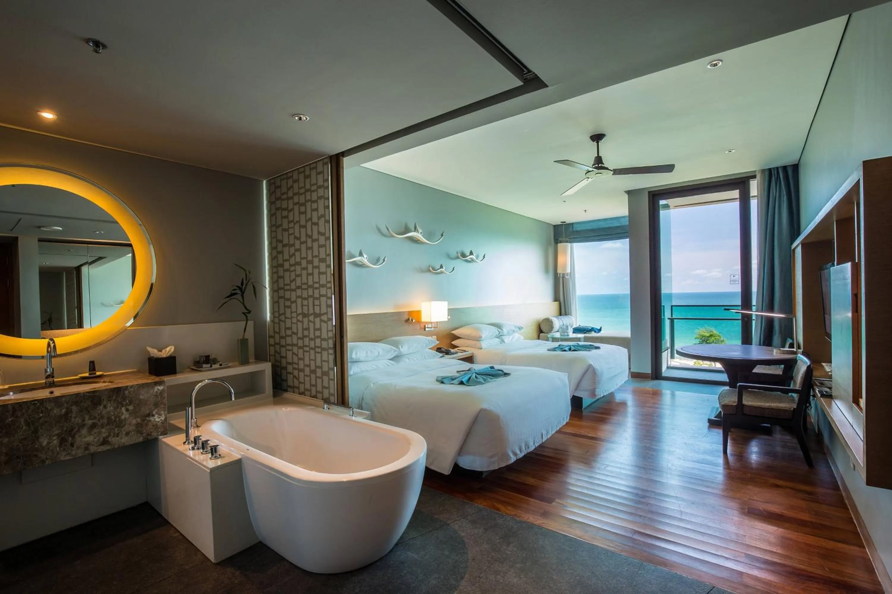Photo of the whole room, Bed in Rayong Marriott Resort & Spa