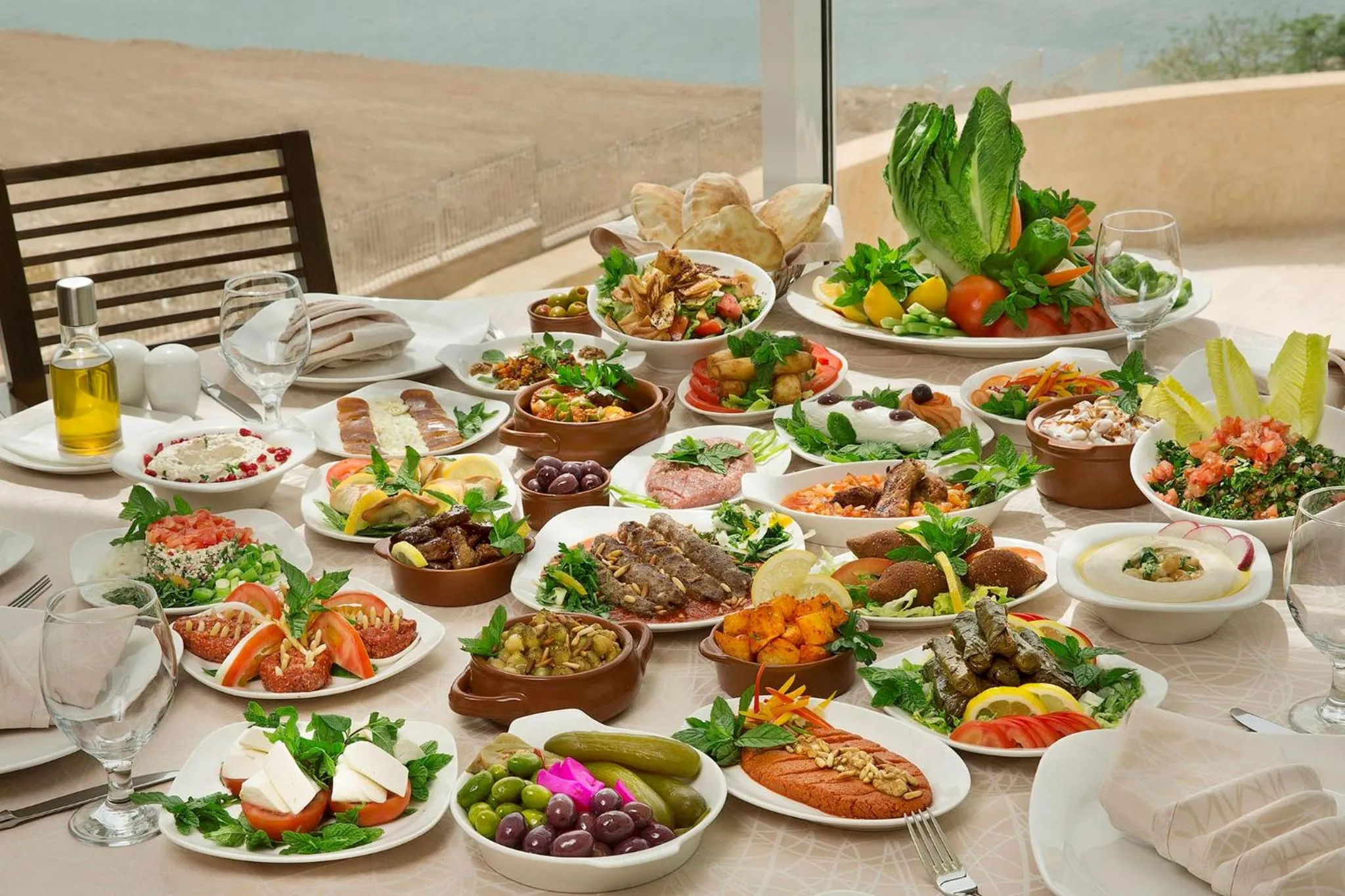Restaurant/places to eat in Crowne Plaza Jordan Dead Sea Resort & Spa by IHG