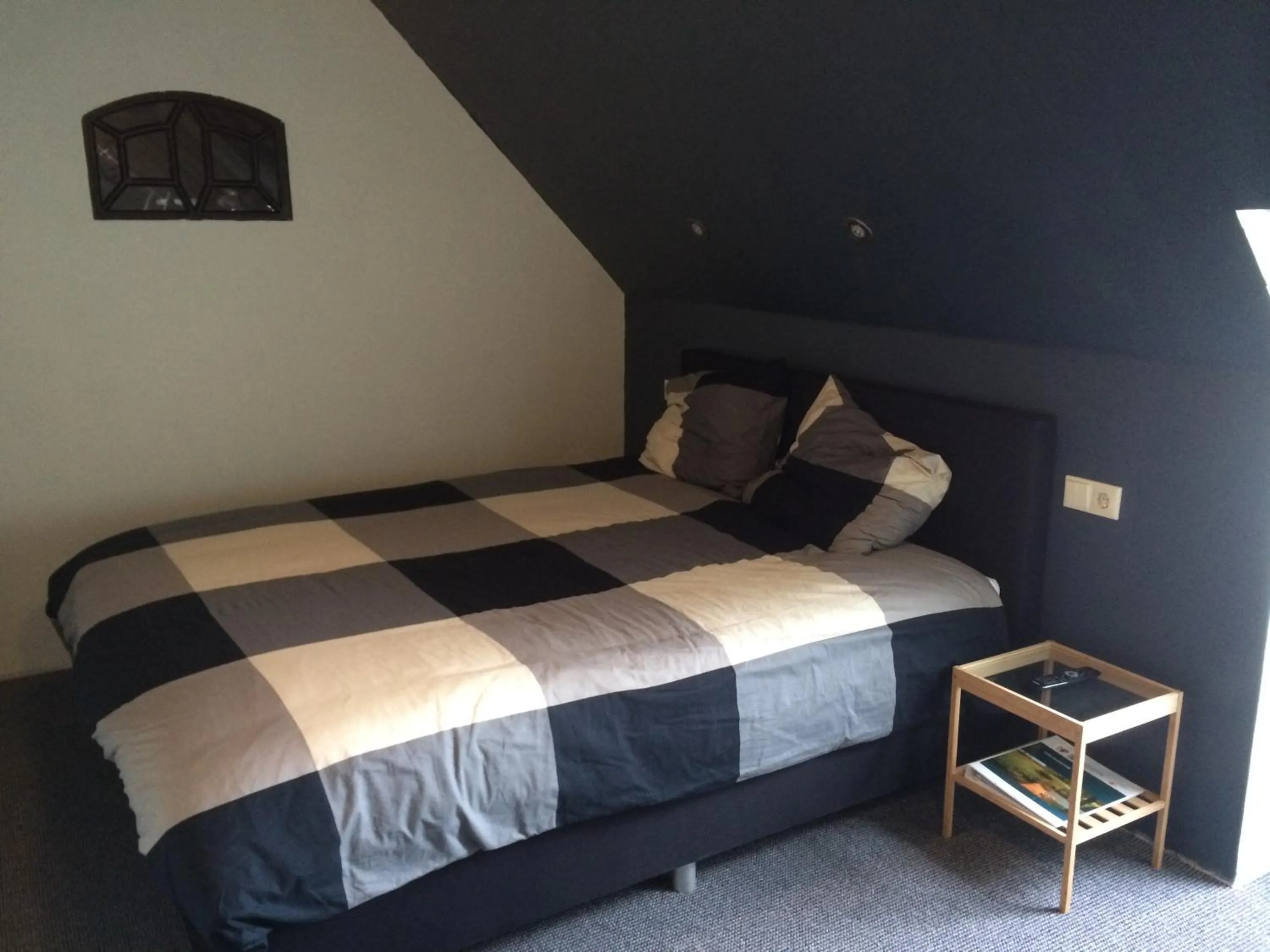 Bed in Slaopen en Stoet