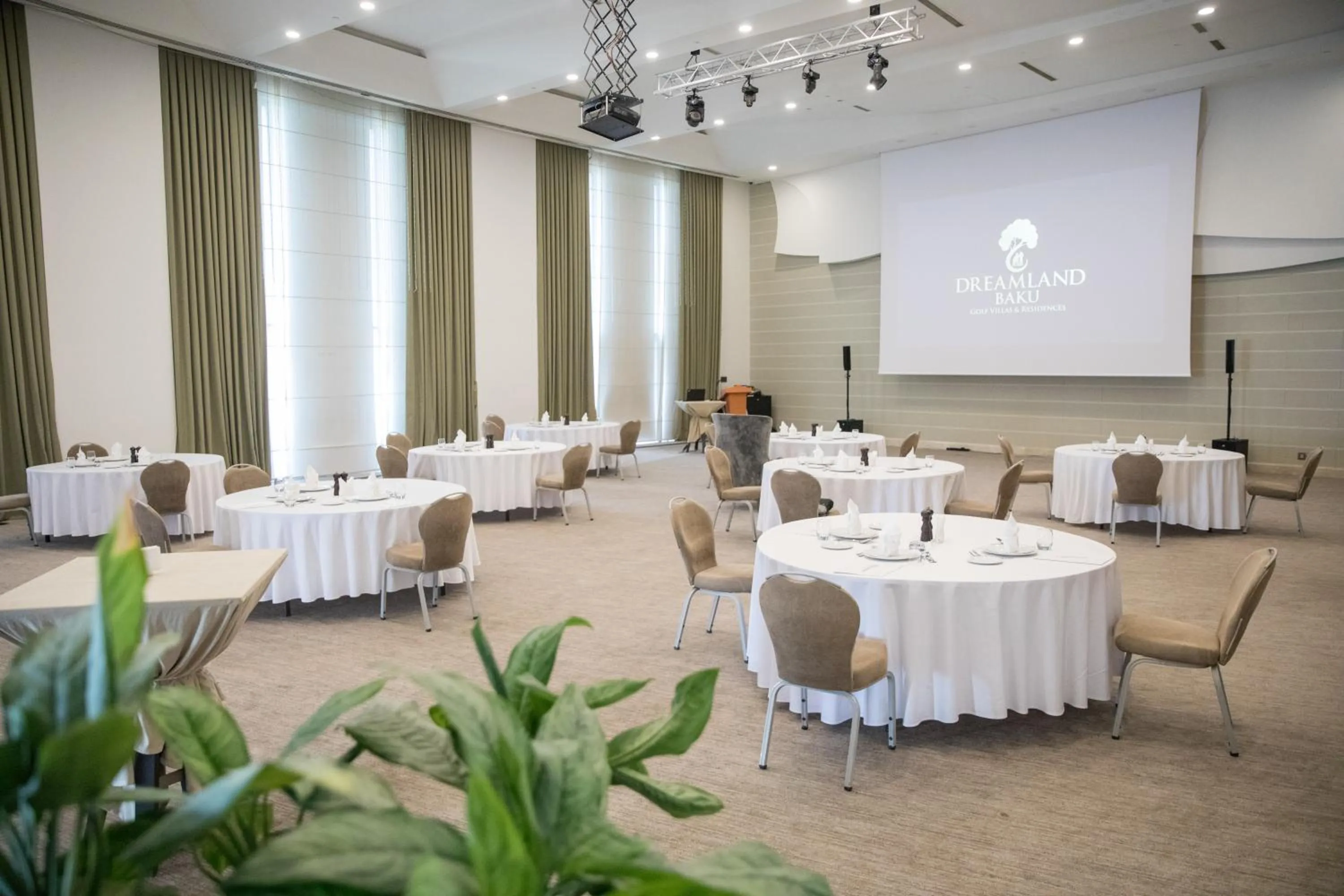 Banquet/Function facilities in Dreamland Golf Hotel Baku