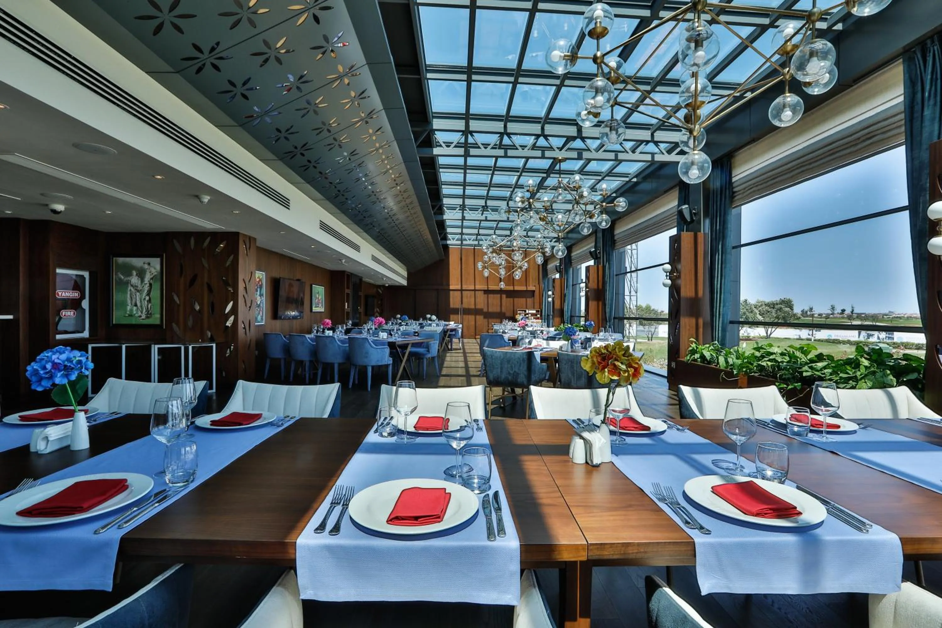 Restaurant/places to eat in Dreamland Golf Hotel Baku