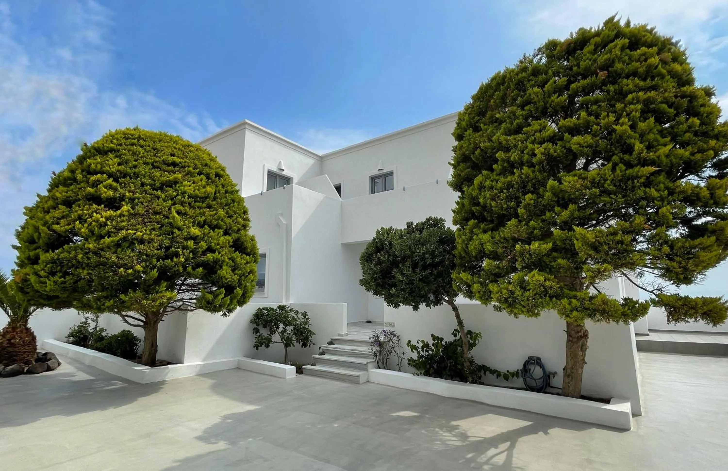Property building in DL Santorini