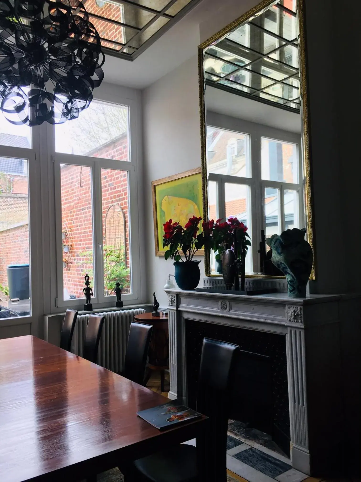 Deluxe Family Suite in LES CHAMBRES D'HOTES DU PALAIS Deluxe Family Suite in LES CHAMBRES D'HOTES DU PALAIS