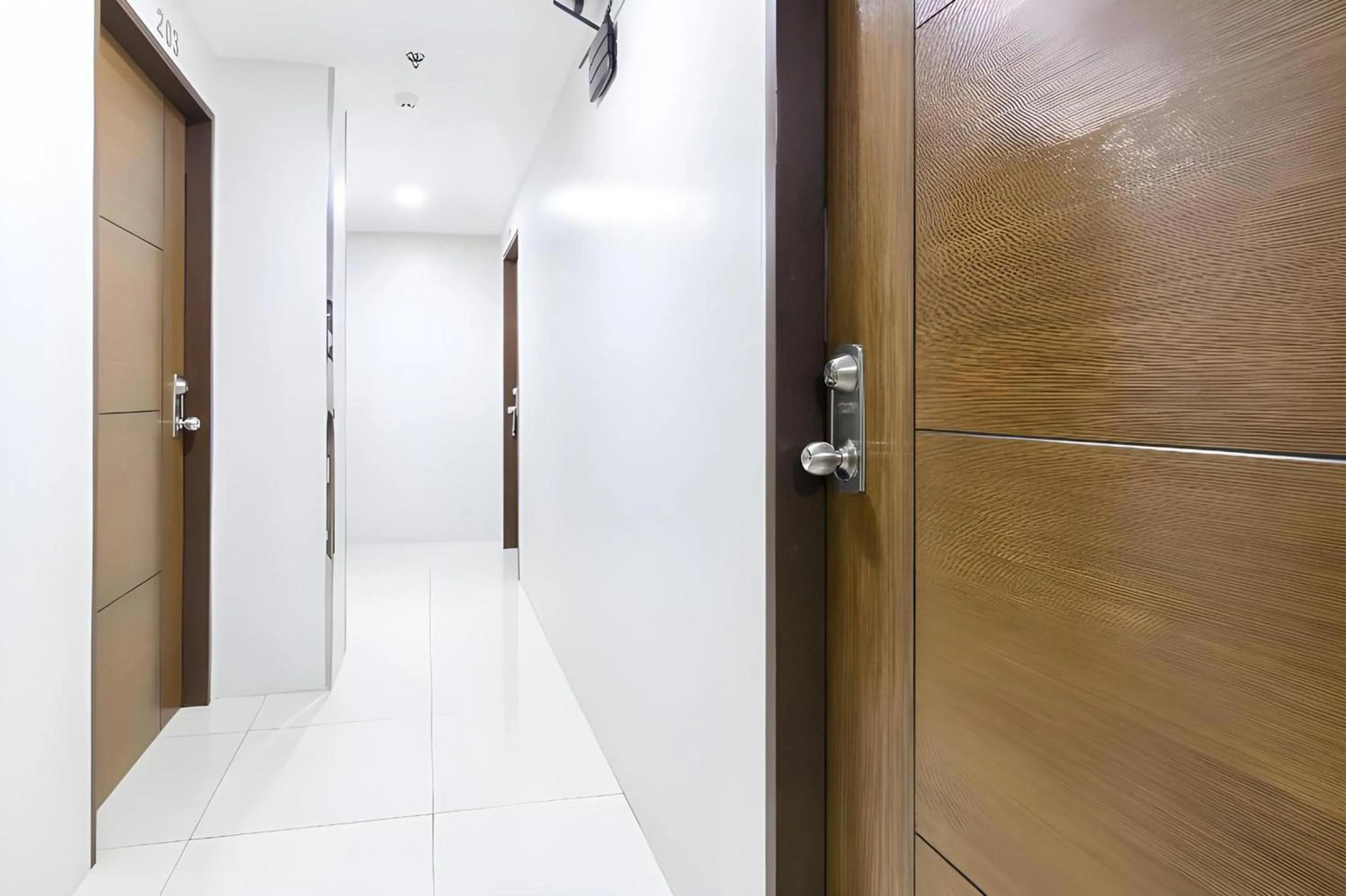 Lobby or reception in OYO 152 Sangco Condotel