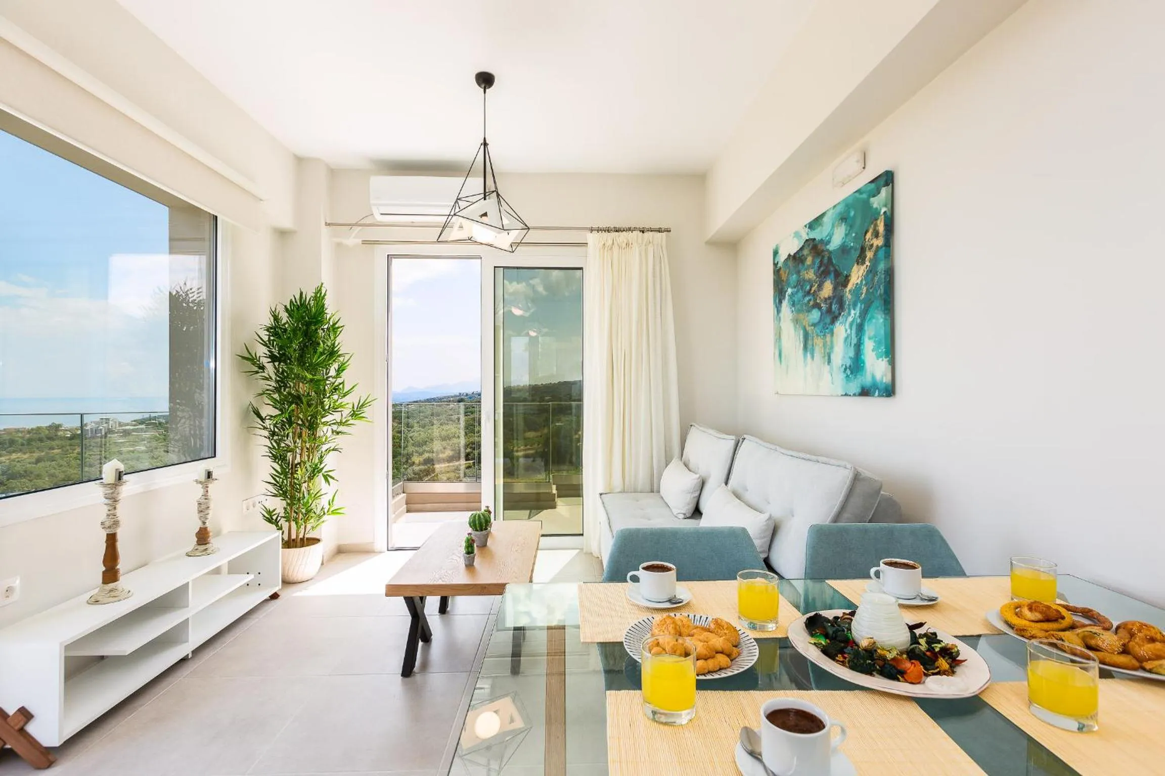 Food and drinks in Vigla Suites