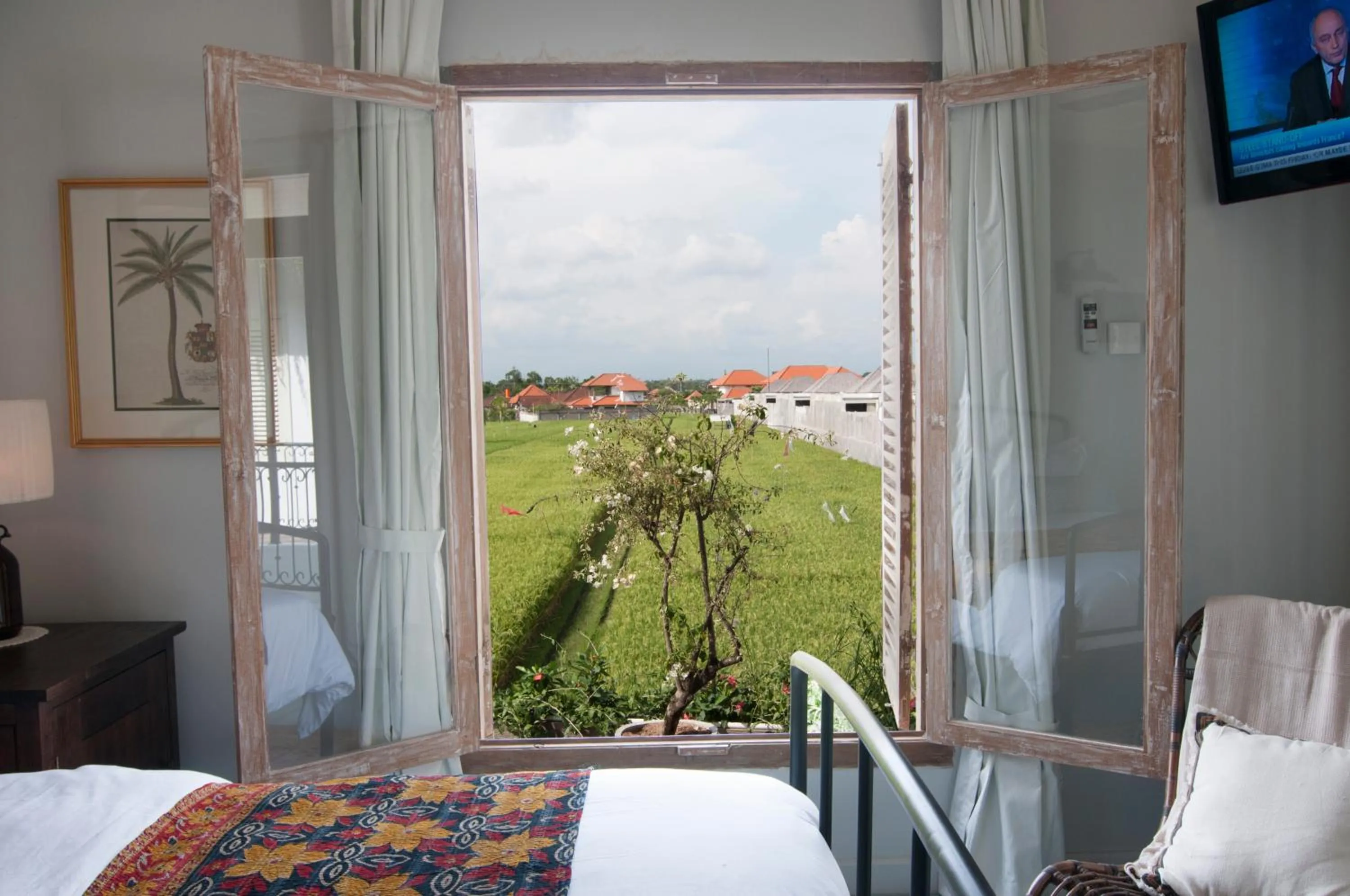 Bed in Brown Feather Batu Belig