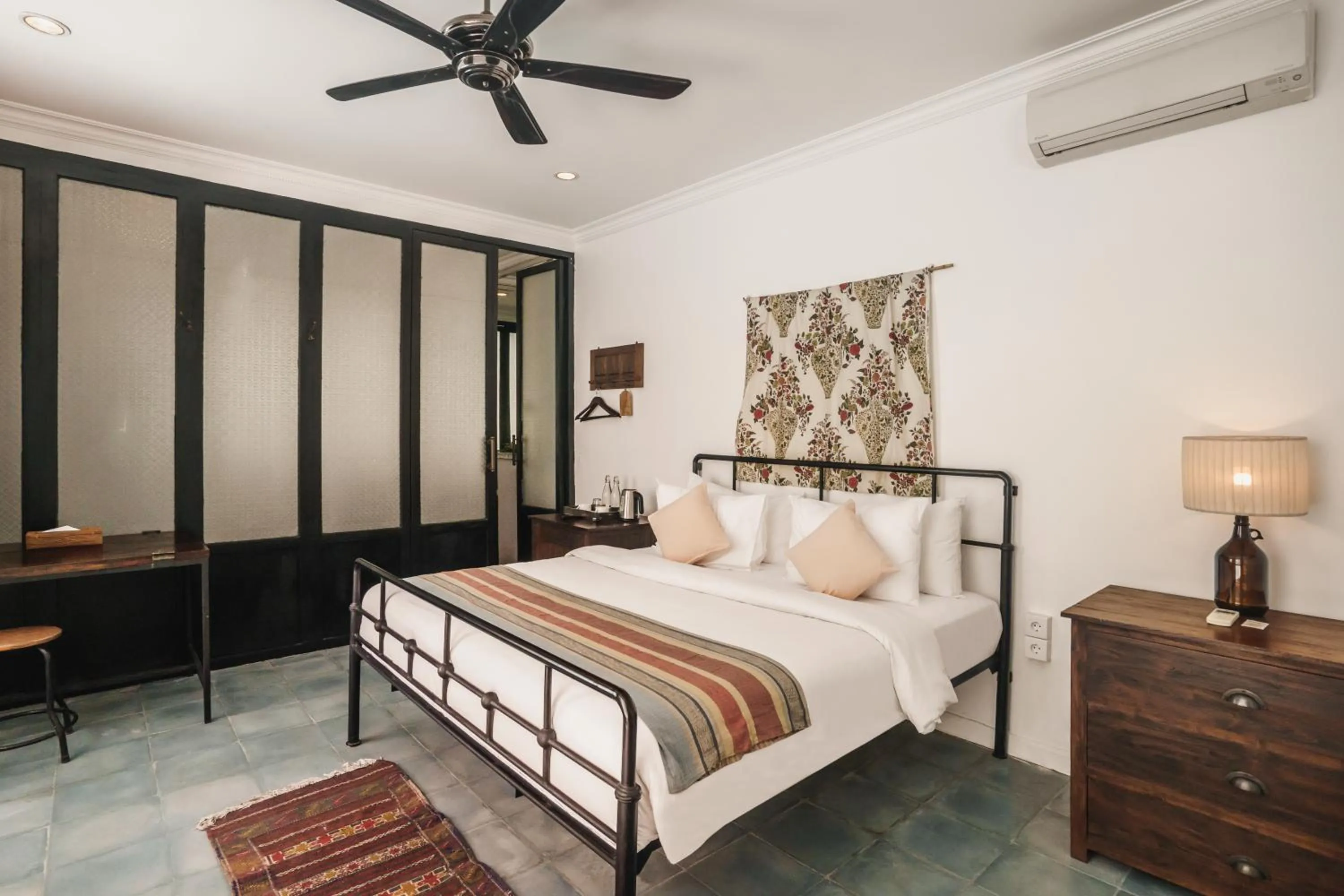 Bedroom, Bed in Brown Feather Batu Belig