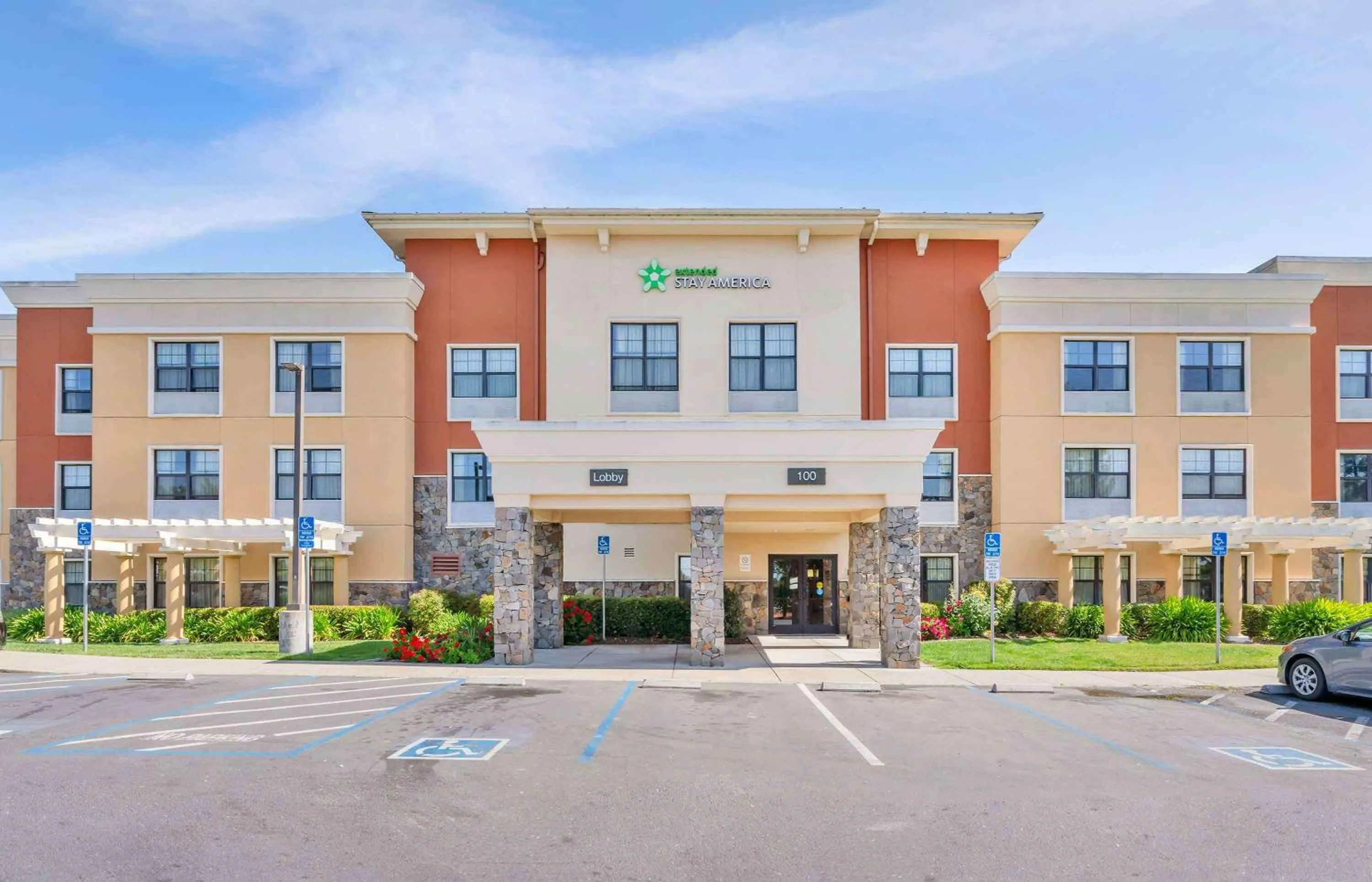 Property building in Extended Stay America Suites - Santa Rosa - North