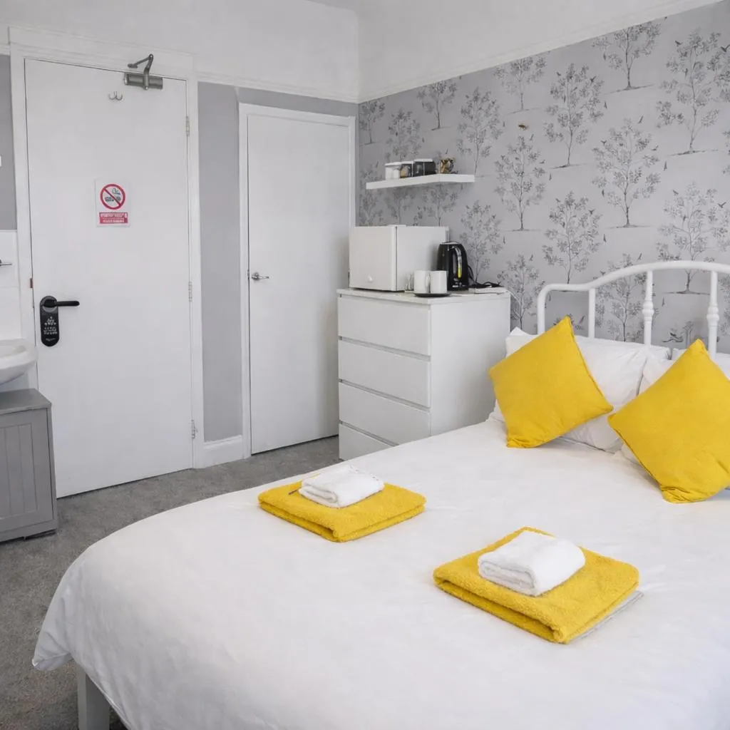 Bed in The Roslyn Guest House