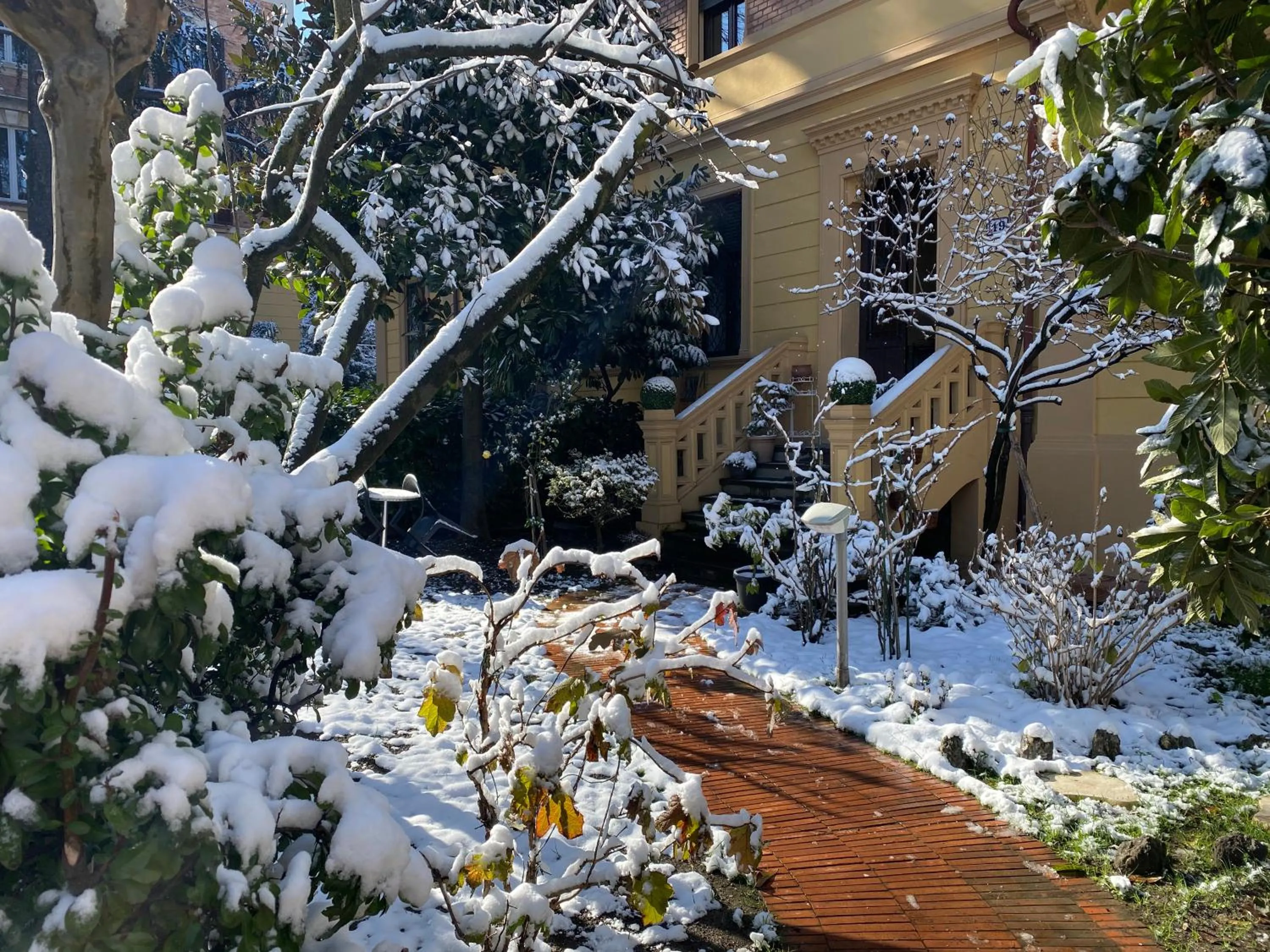 Property building in VILLA MASI Rental Rooms