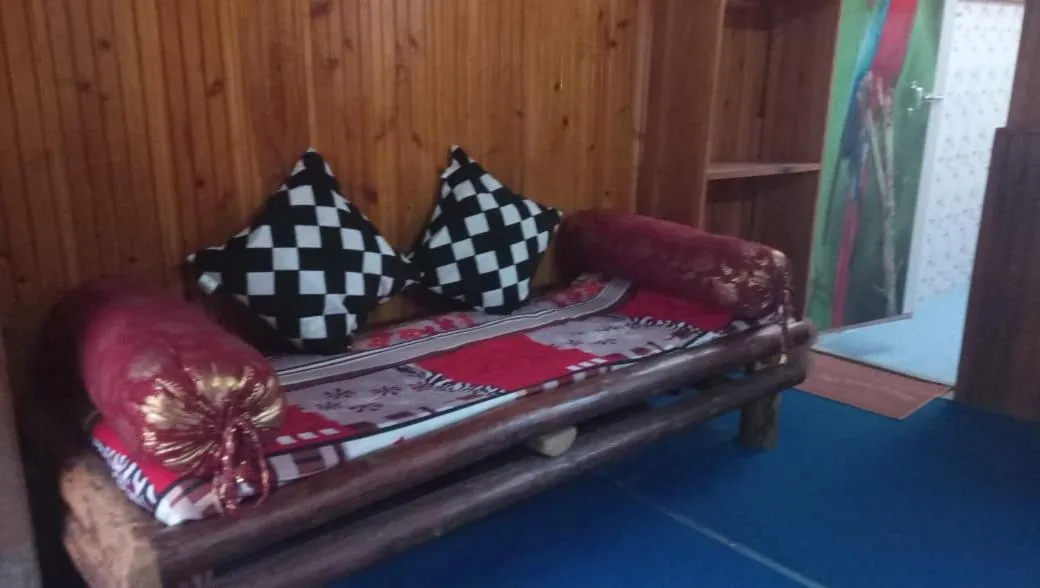 Bed in Sinkawli Homestay