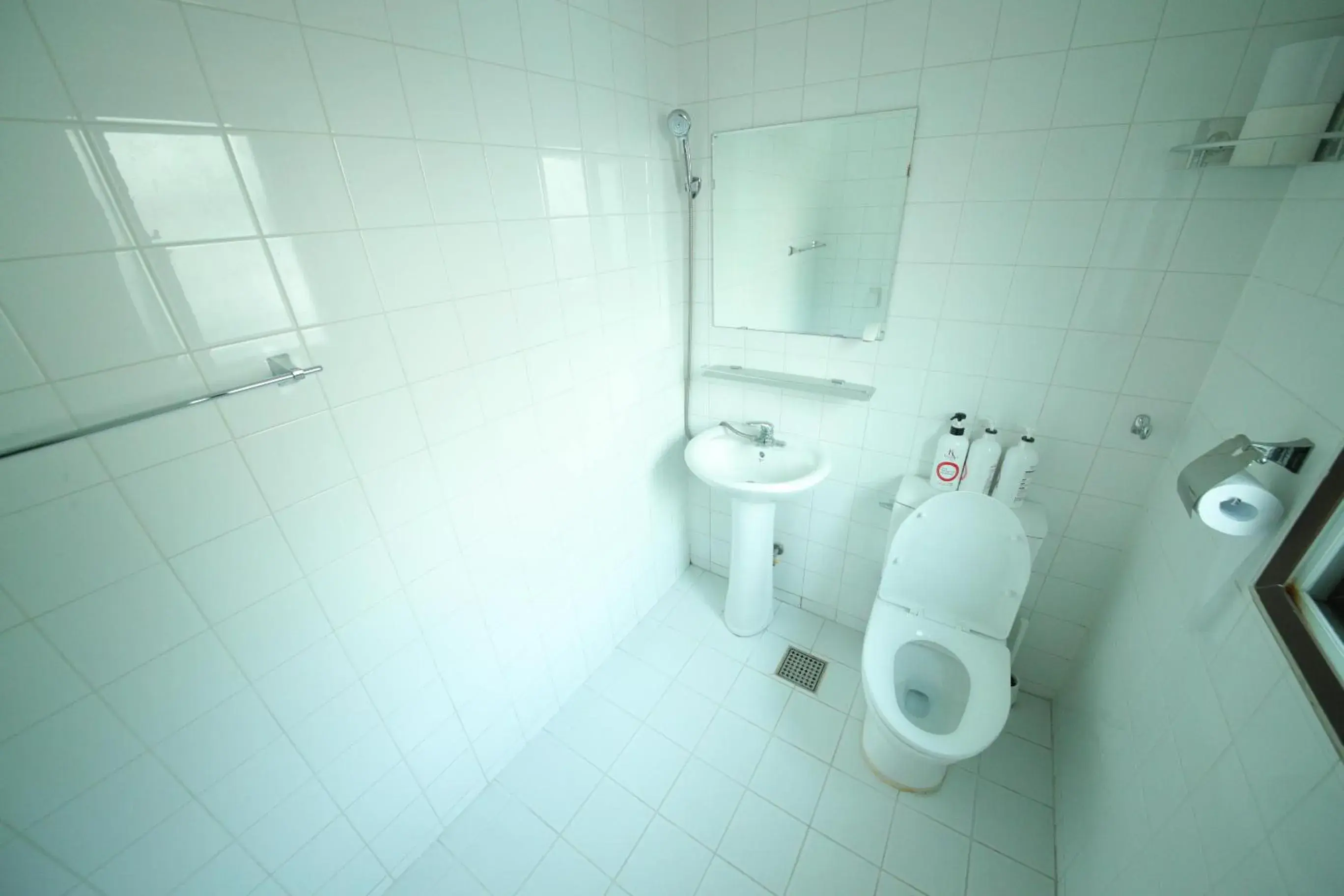 Triple Room with Private Bathroom in Stitches House Triple Room with Private Bathroom in Stitches House