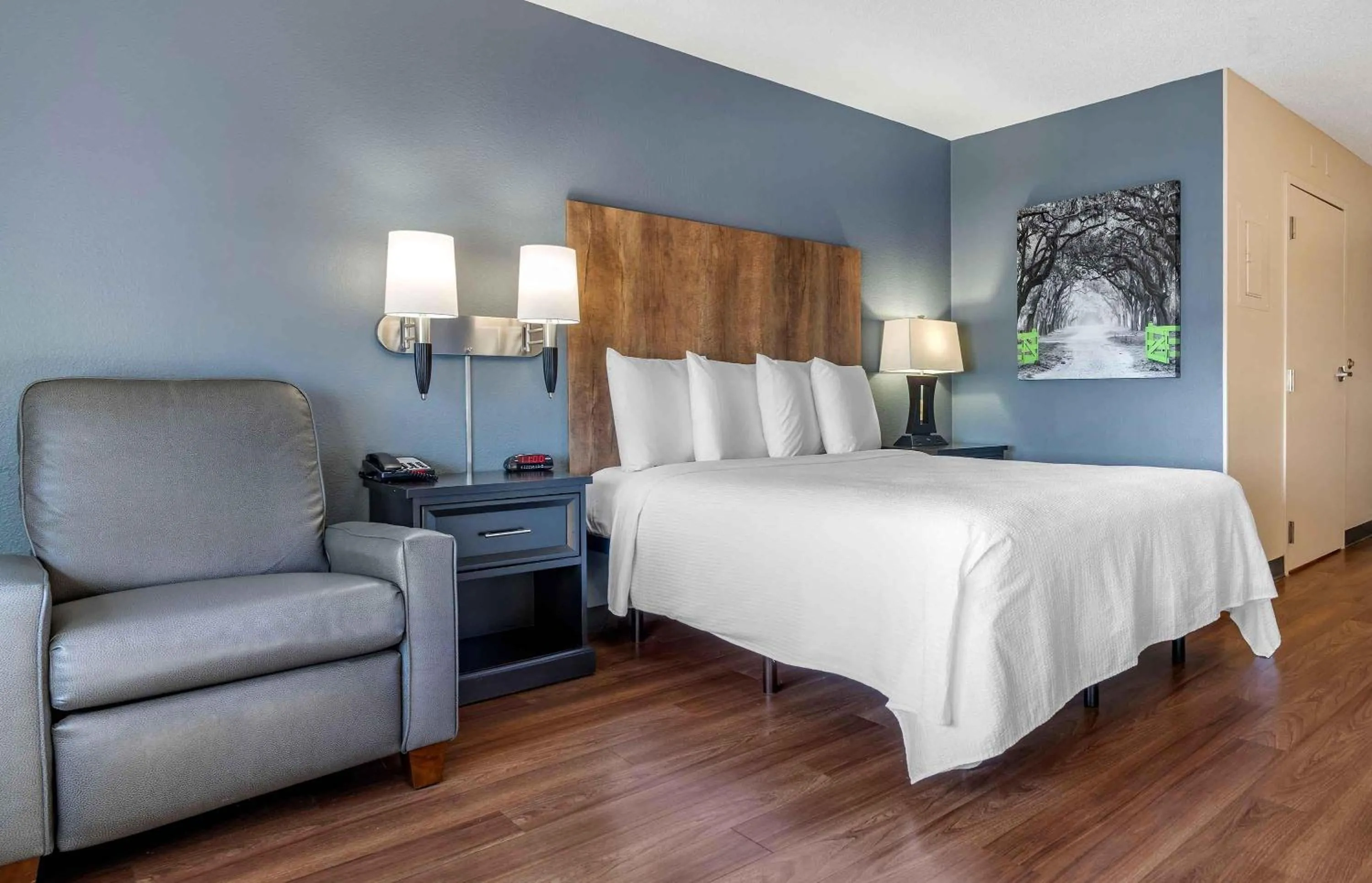 Bedroom, Bed in Extended Stay America Premier Suites - Oakland - Alameda