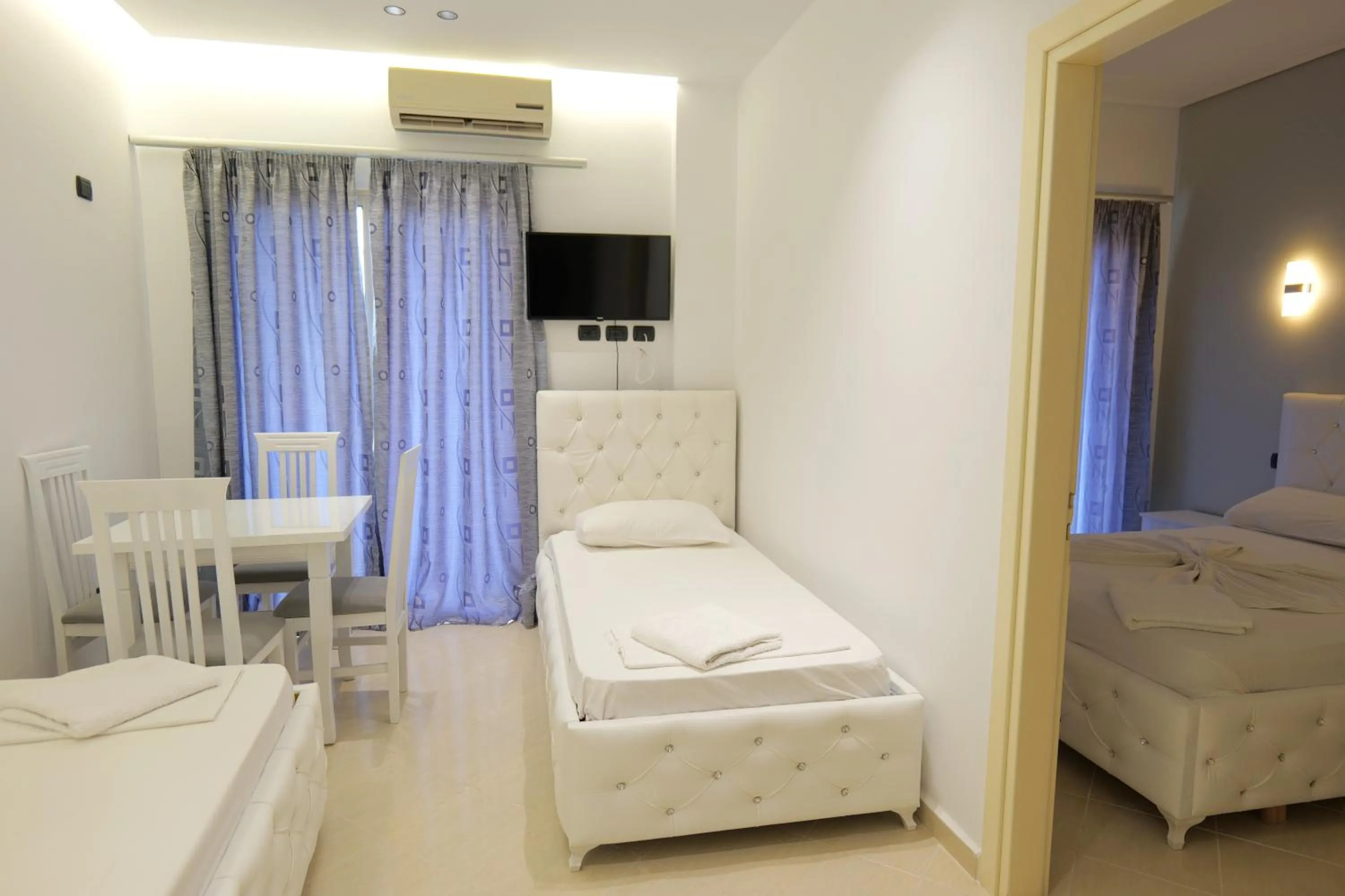 Bedroom in Hotel Dior