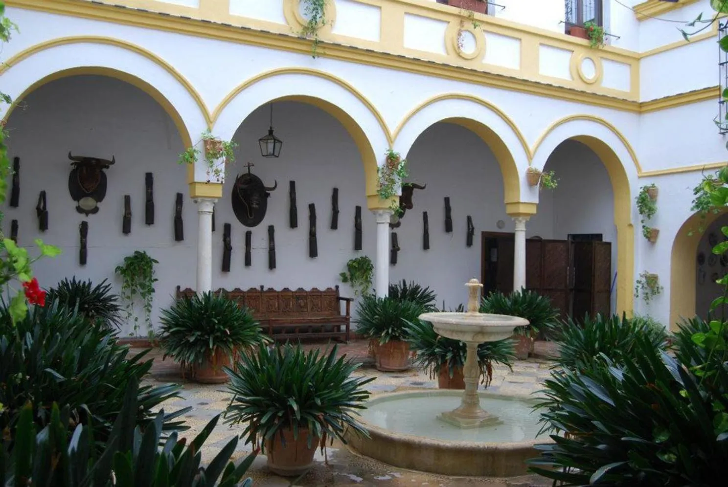 Patio in Hotel Cortijo El Esparragal