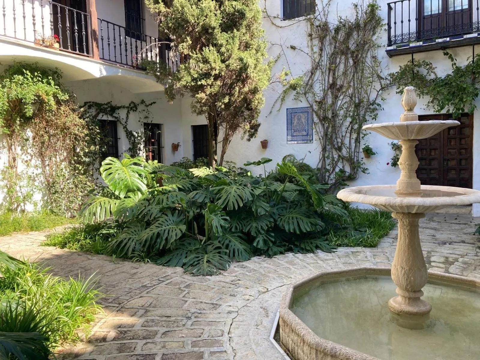 Inner courtyard view in Hotel Cortijo El Esparragal