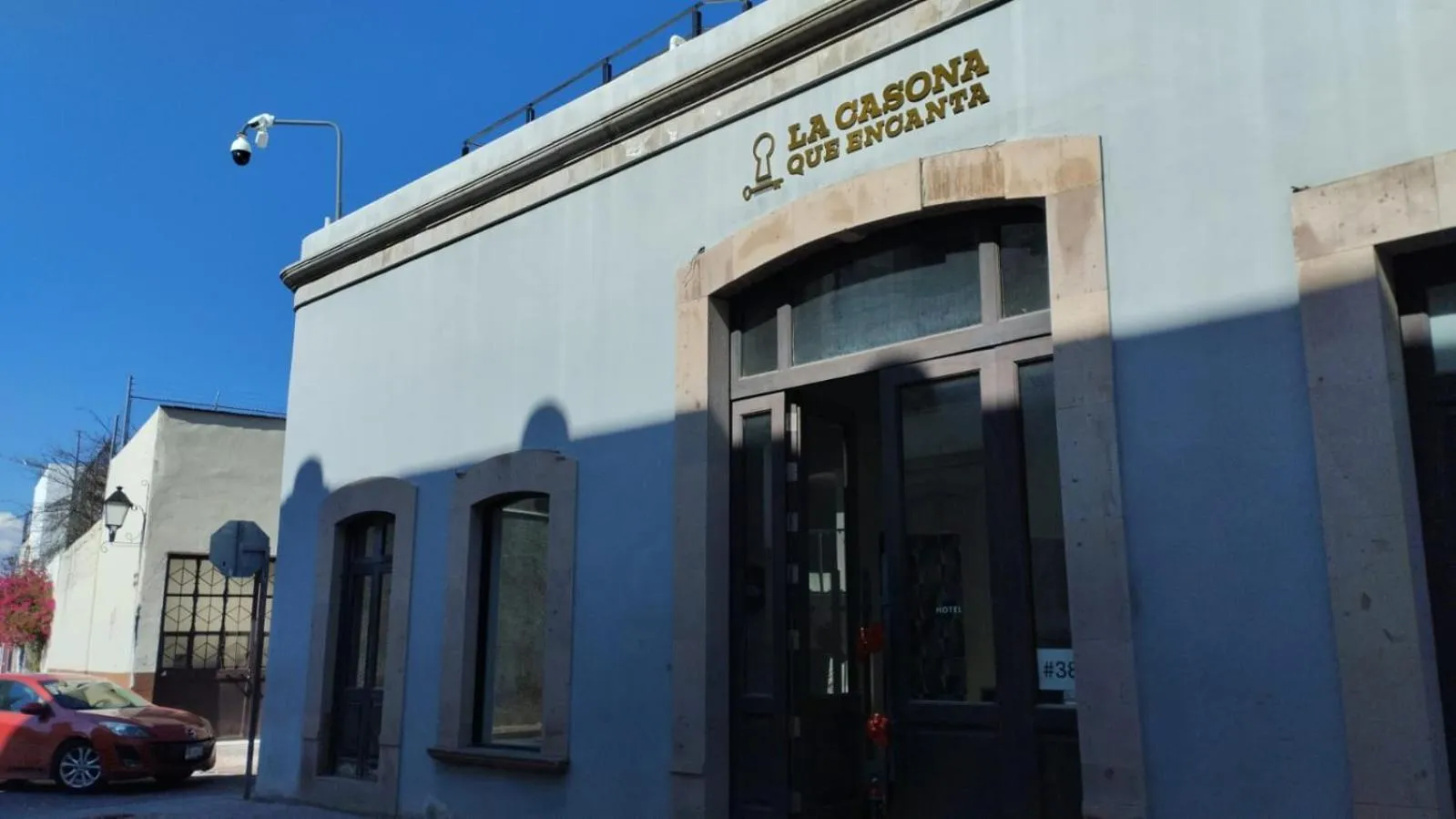 Property building in La Casona Que Encanta antes The Andy Hotel