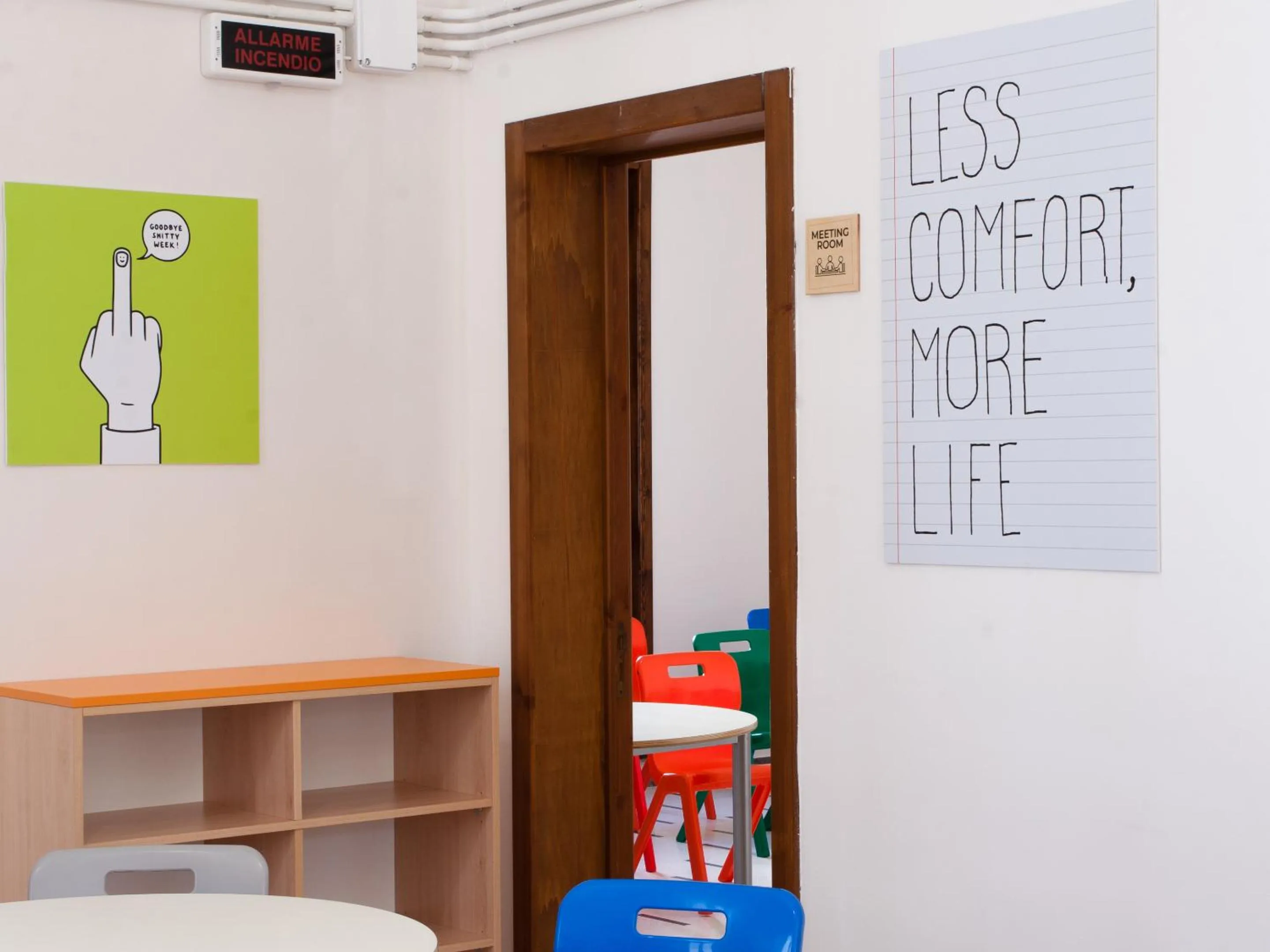 Seating area in Lobby Collective Hostel - Lecce