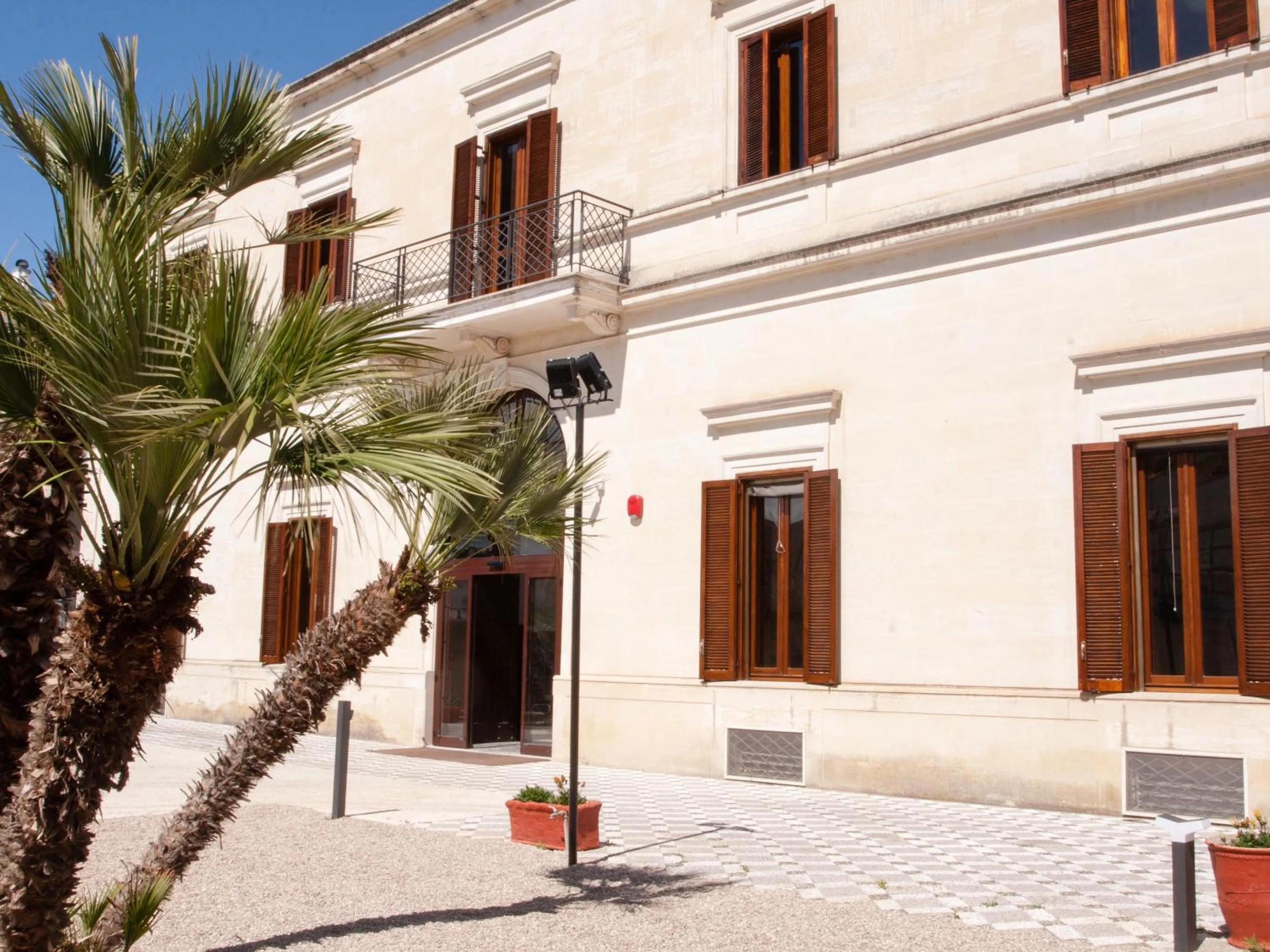 Property building in Lobby Collective Hostel - Lecce