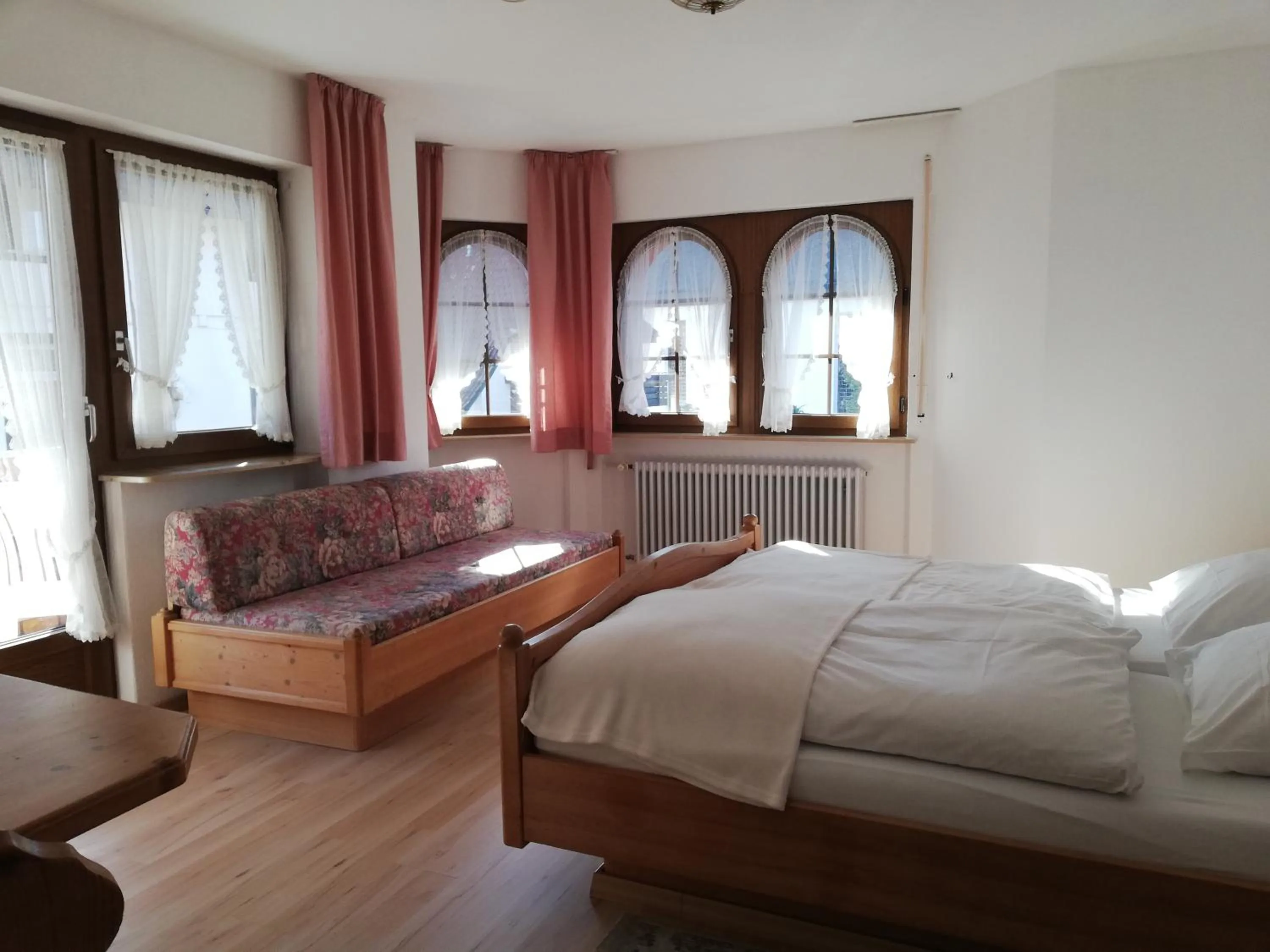 Photo of the whole room, Bed in Gästehaus Rössle