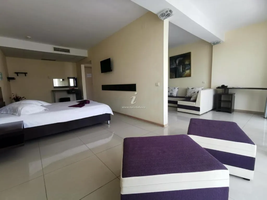 Bed in Hotel Fortuna