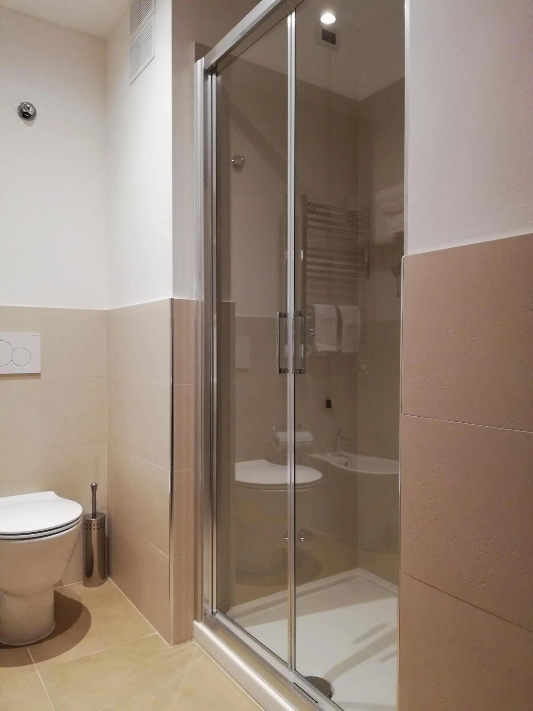 Shower in DreaMilan B&B