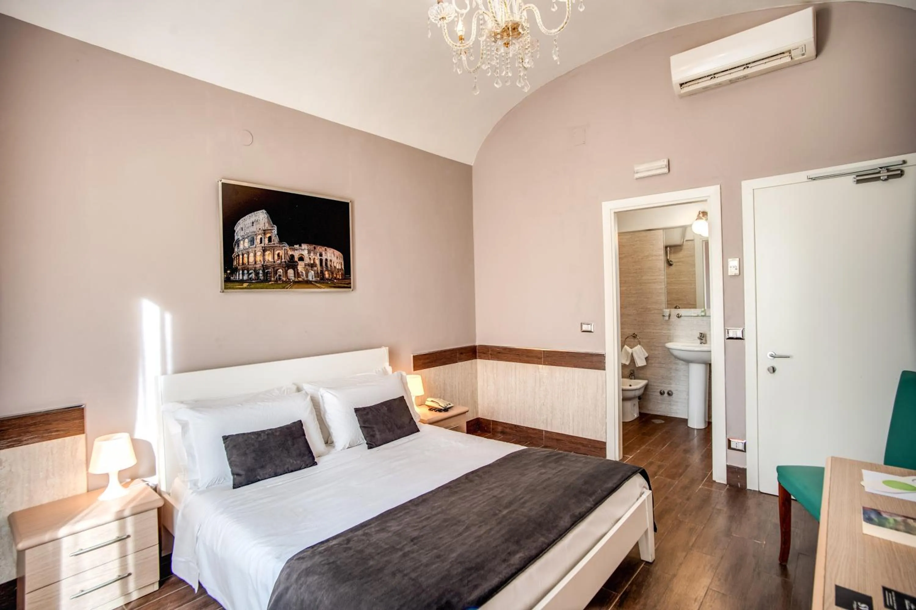 Bedroom, Bed in Hotel San Valentino