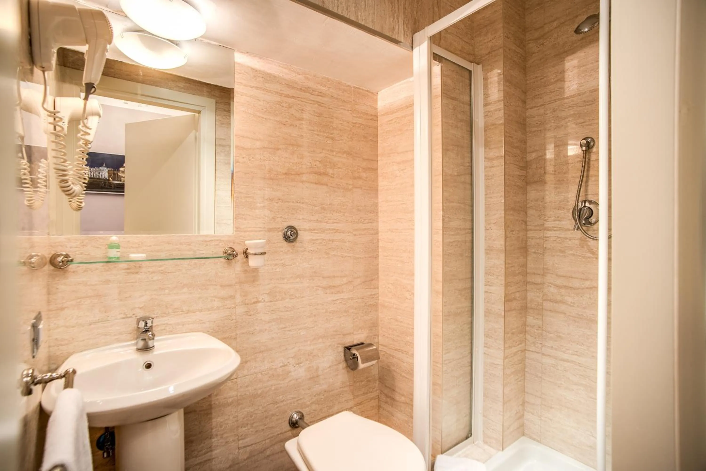 Bathroom in Hotel San Valentino