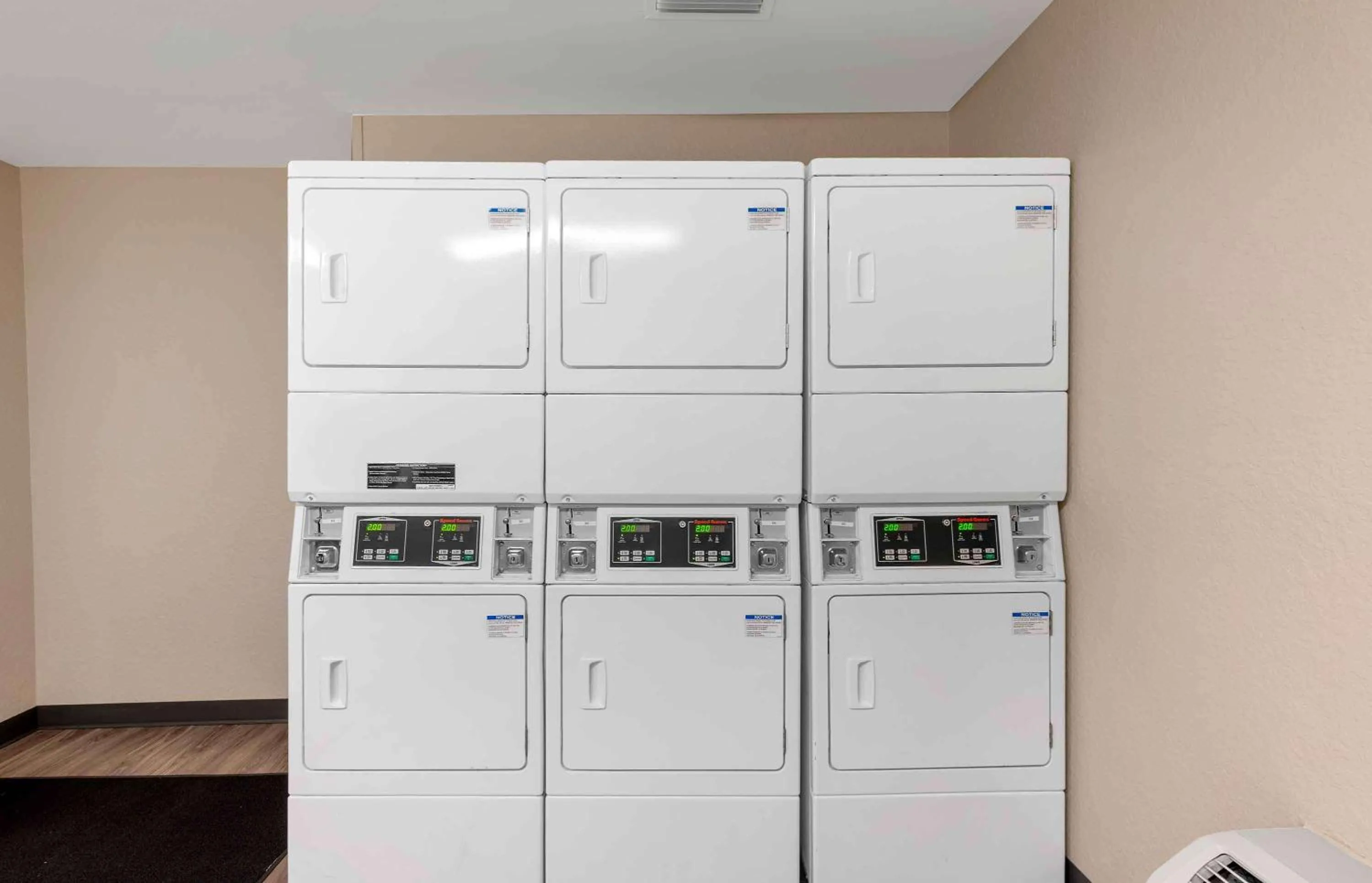 Property building in Extended Stay America Premier Suites - Miami - Downtown Brickell - Cruise Port