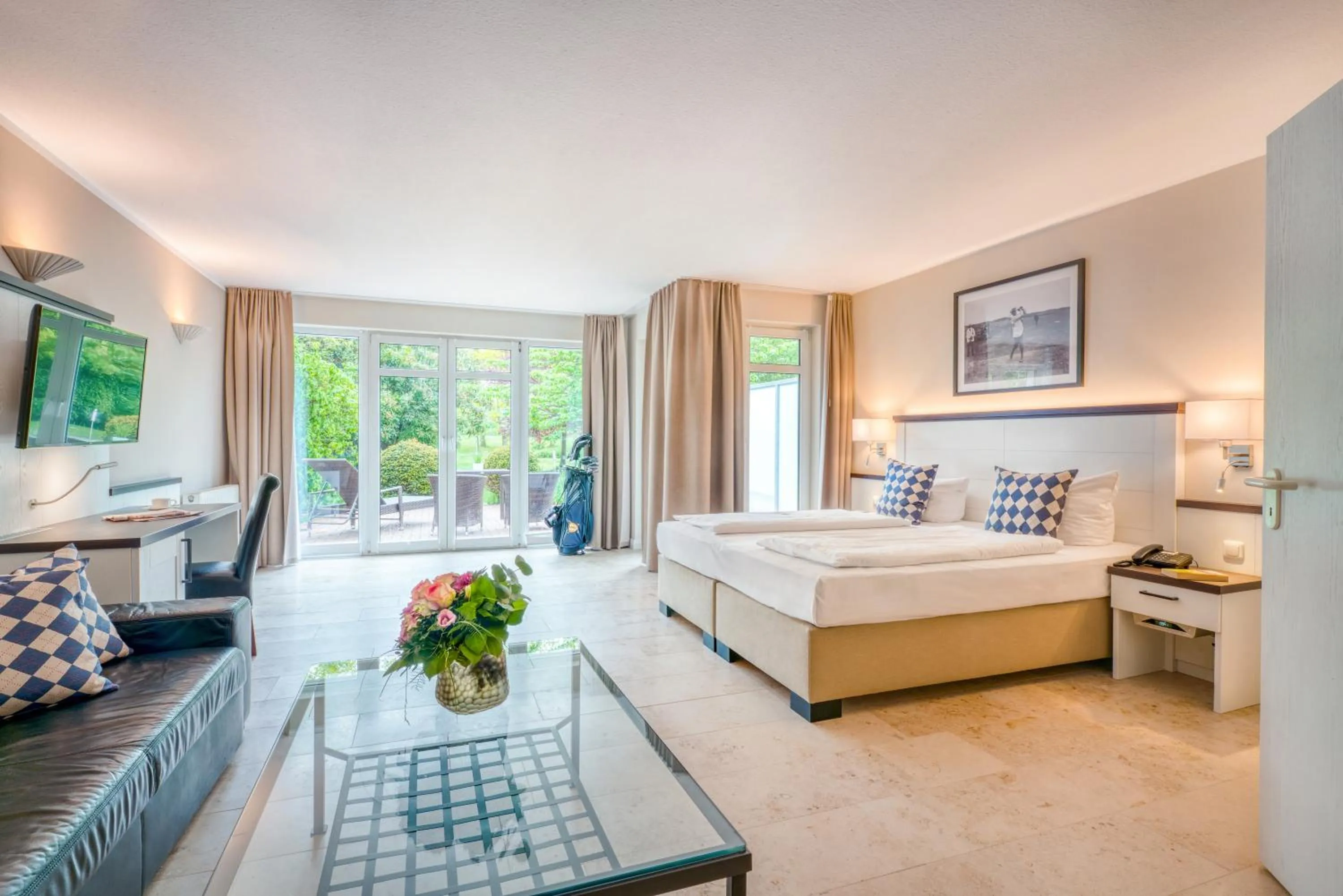 Bed in Strandgrün Golf- & Spa Resort