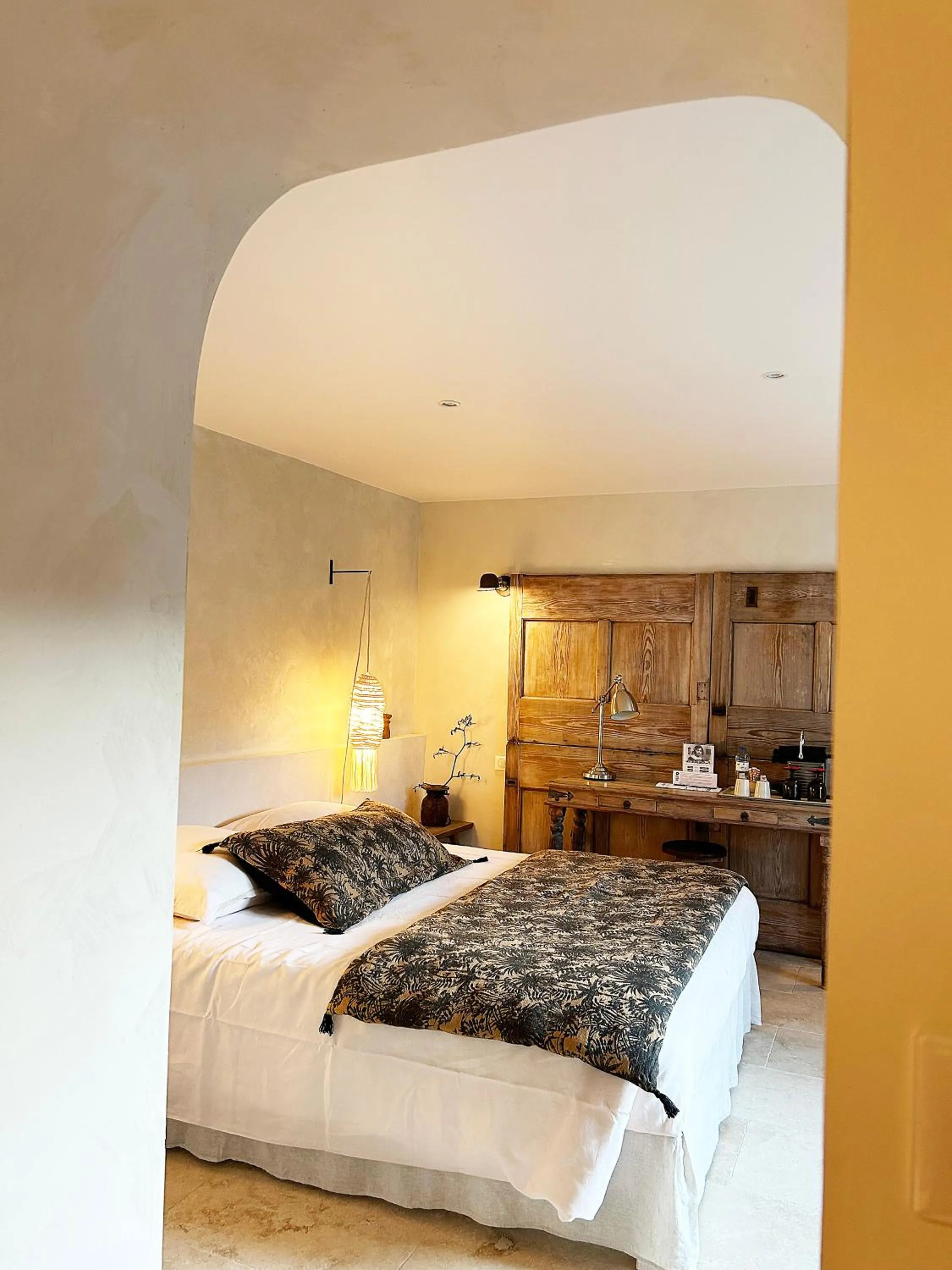 Bed in Bastide Nomade - guest house