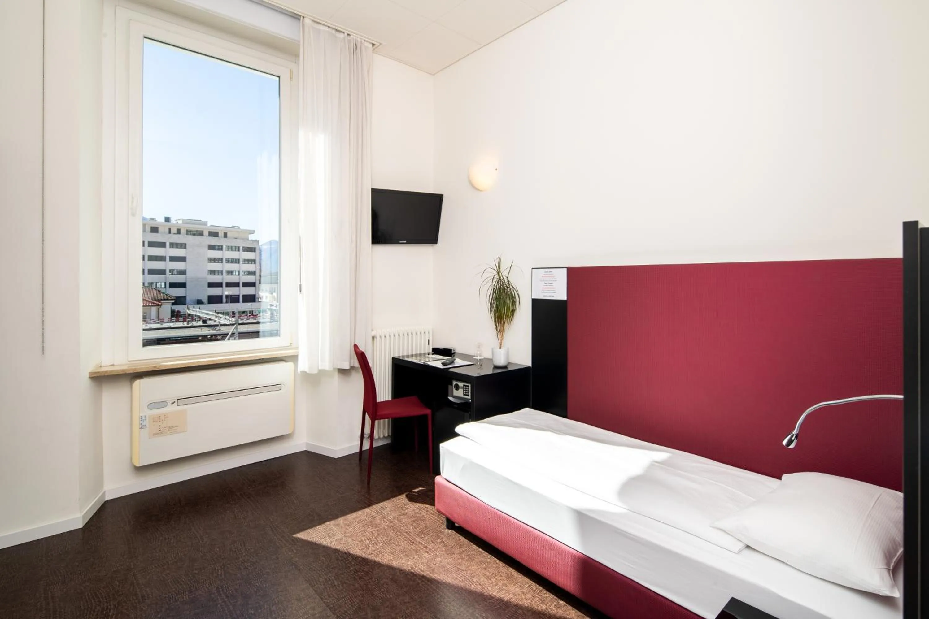 View (from property/room), Bed in Hotel Rio Muralto