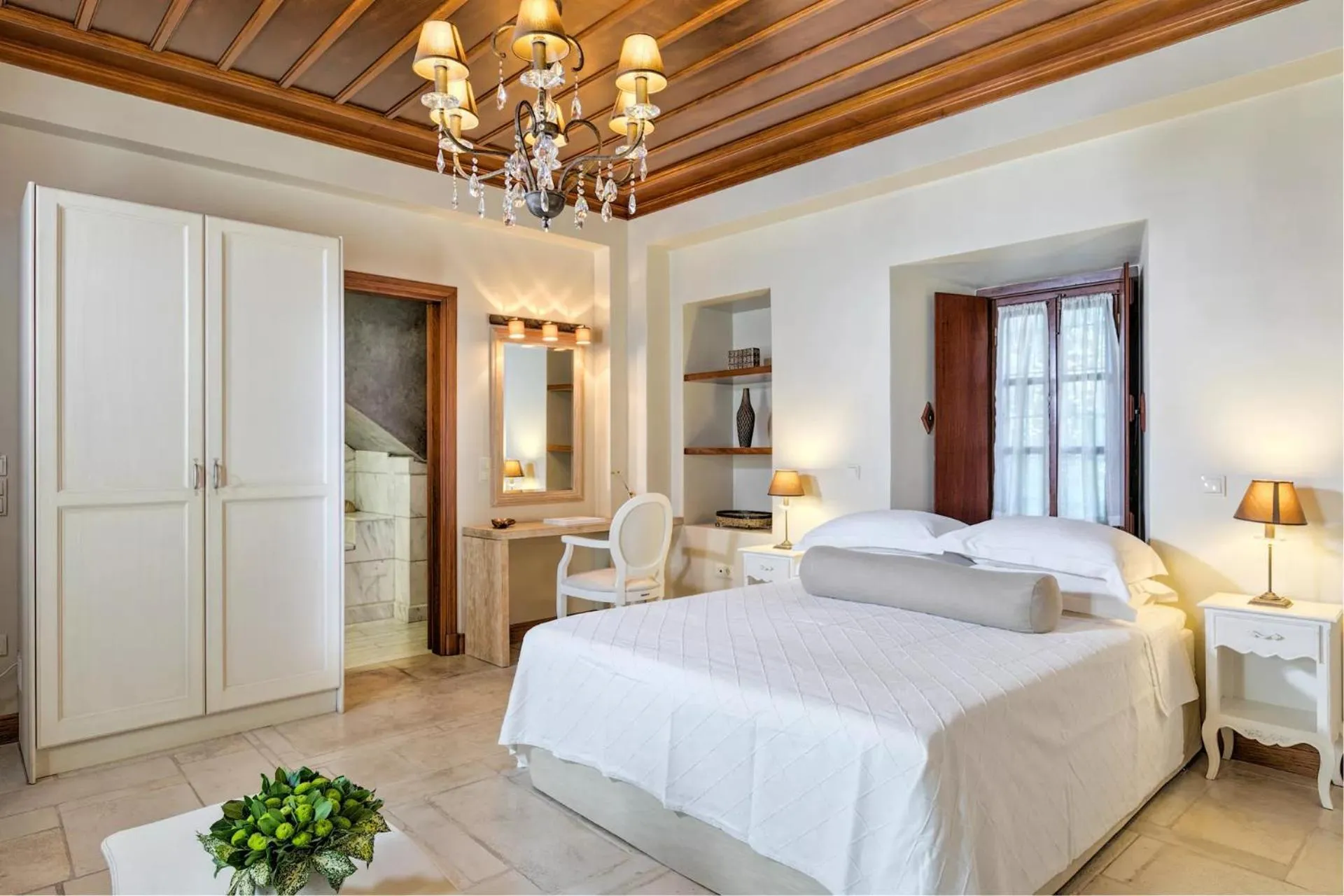 Bed in Mare Monte Luxury Suites