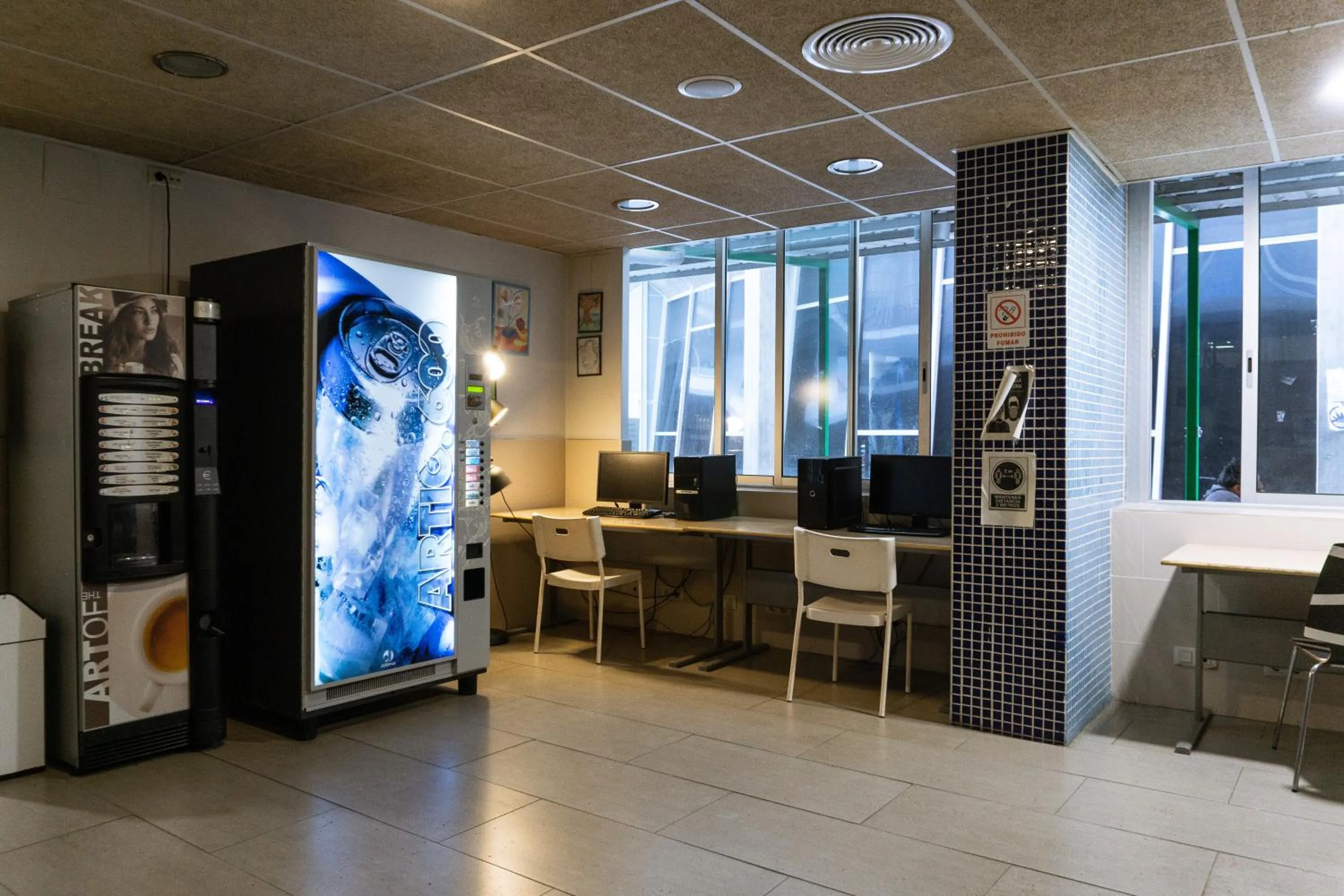 Communal lounge/ TV room in Be Dream Hostel