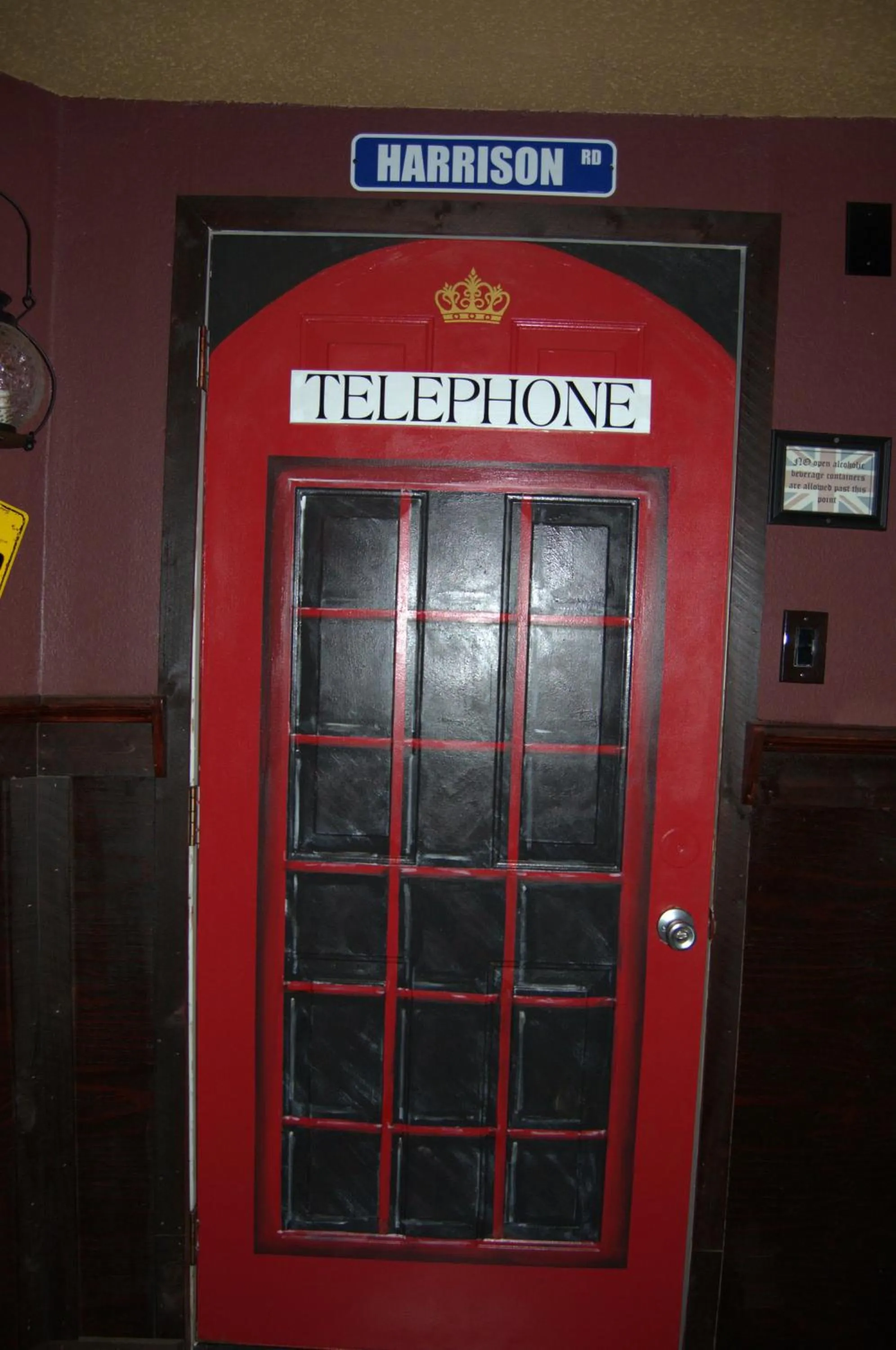 Decorative detail in Redwoods River Resort & Campground