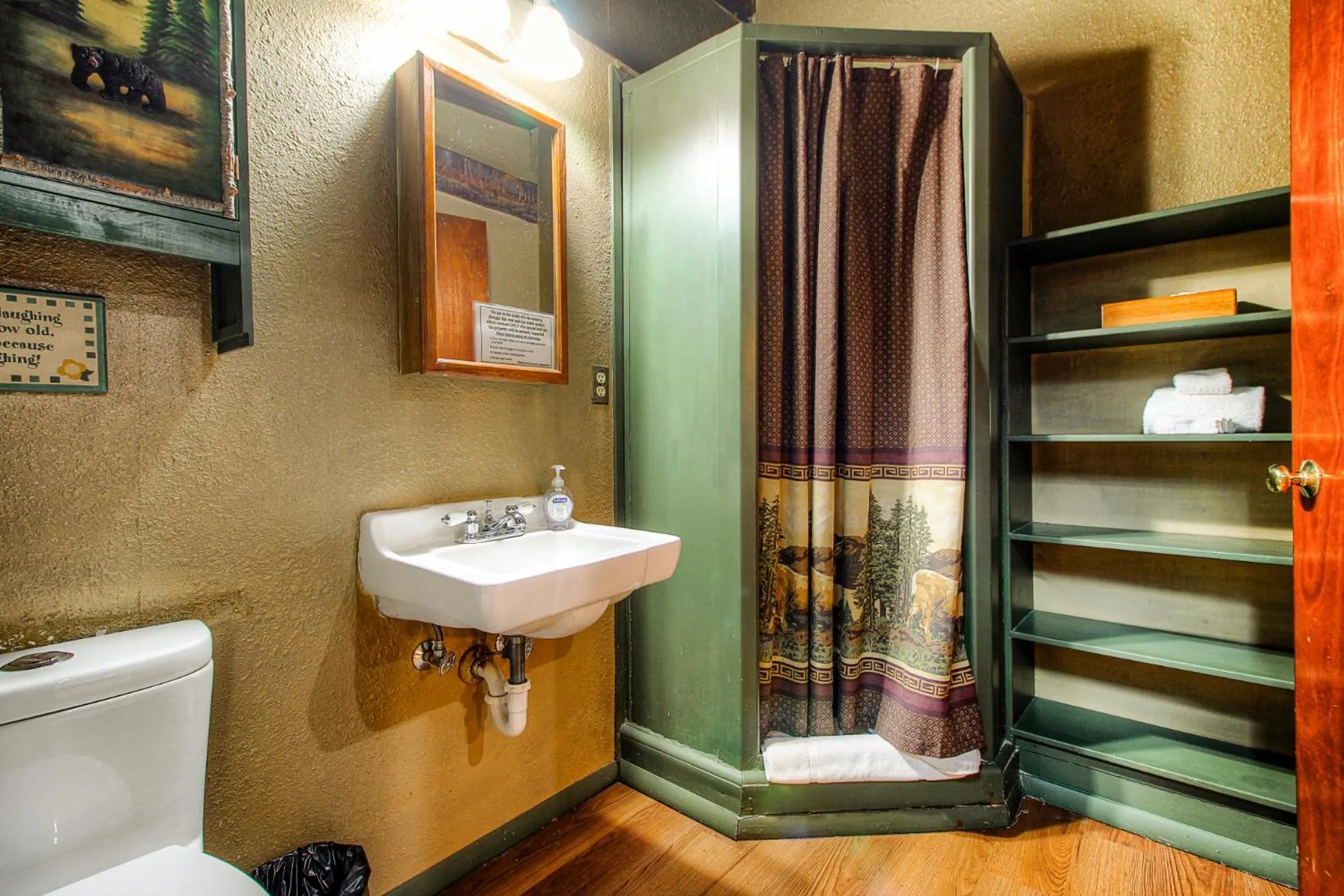 Redwoods River Resort & Campground