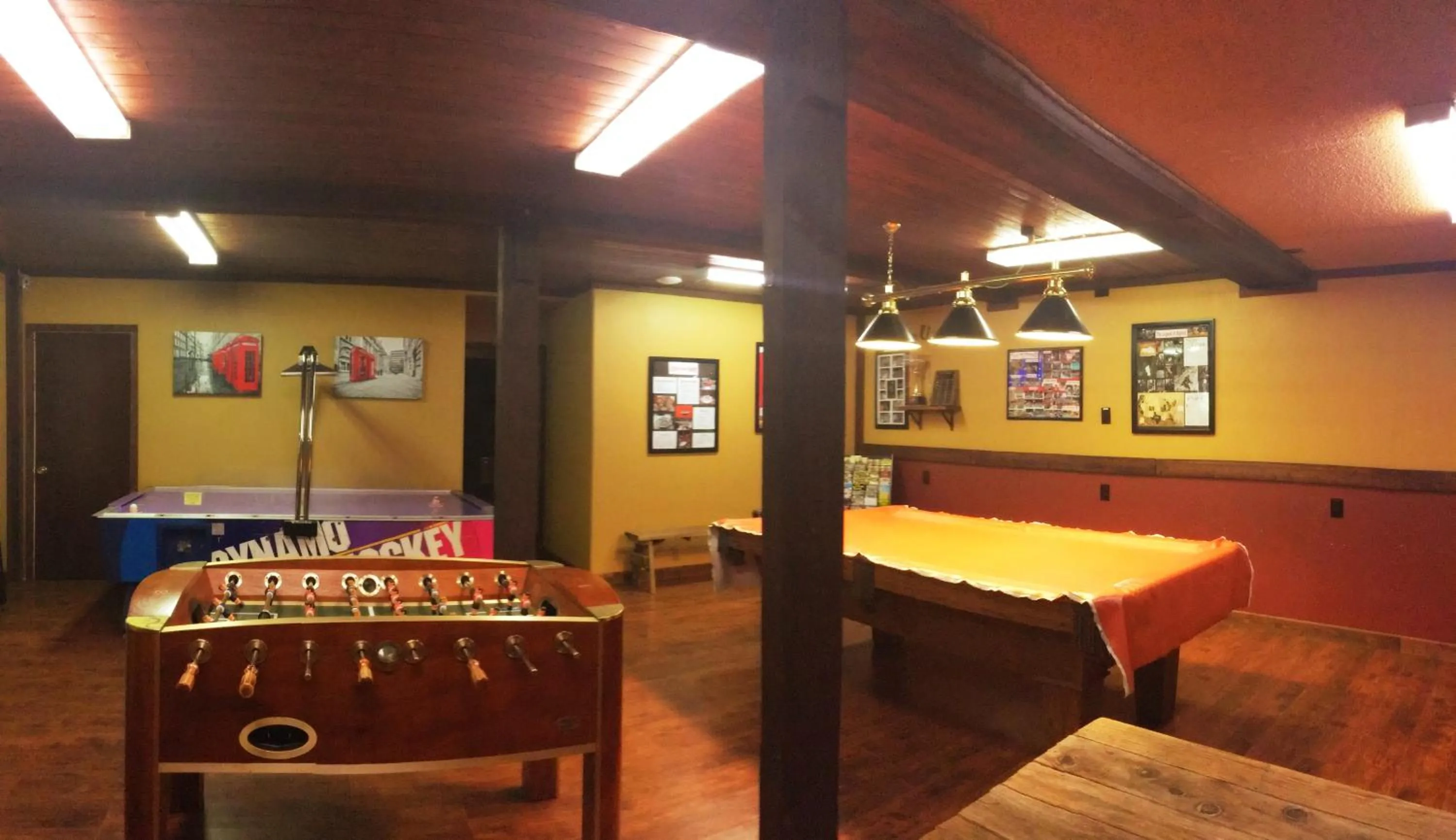 Game Room in Redwoods River Resort & Campground