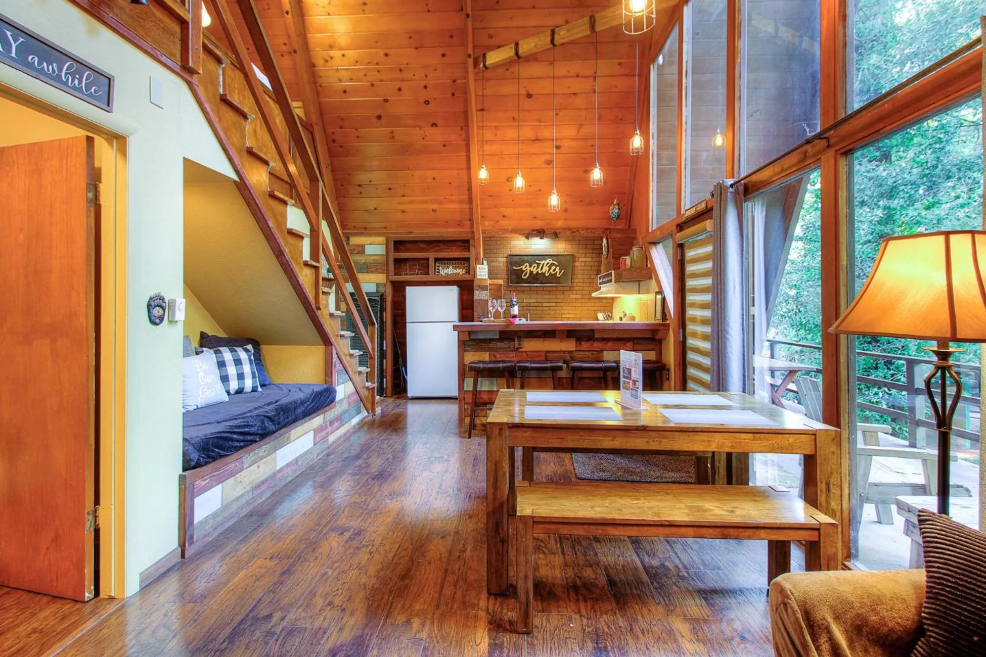 Living room in Redwoods River Resort & Campground