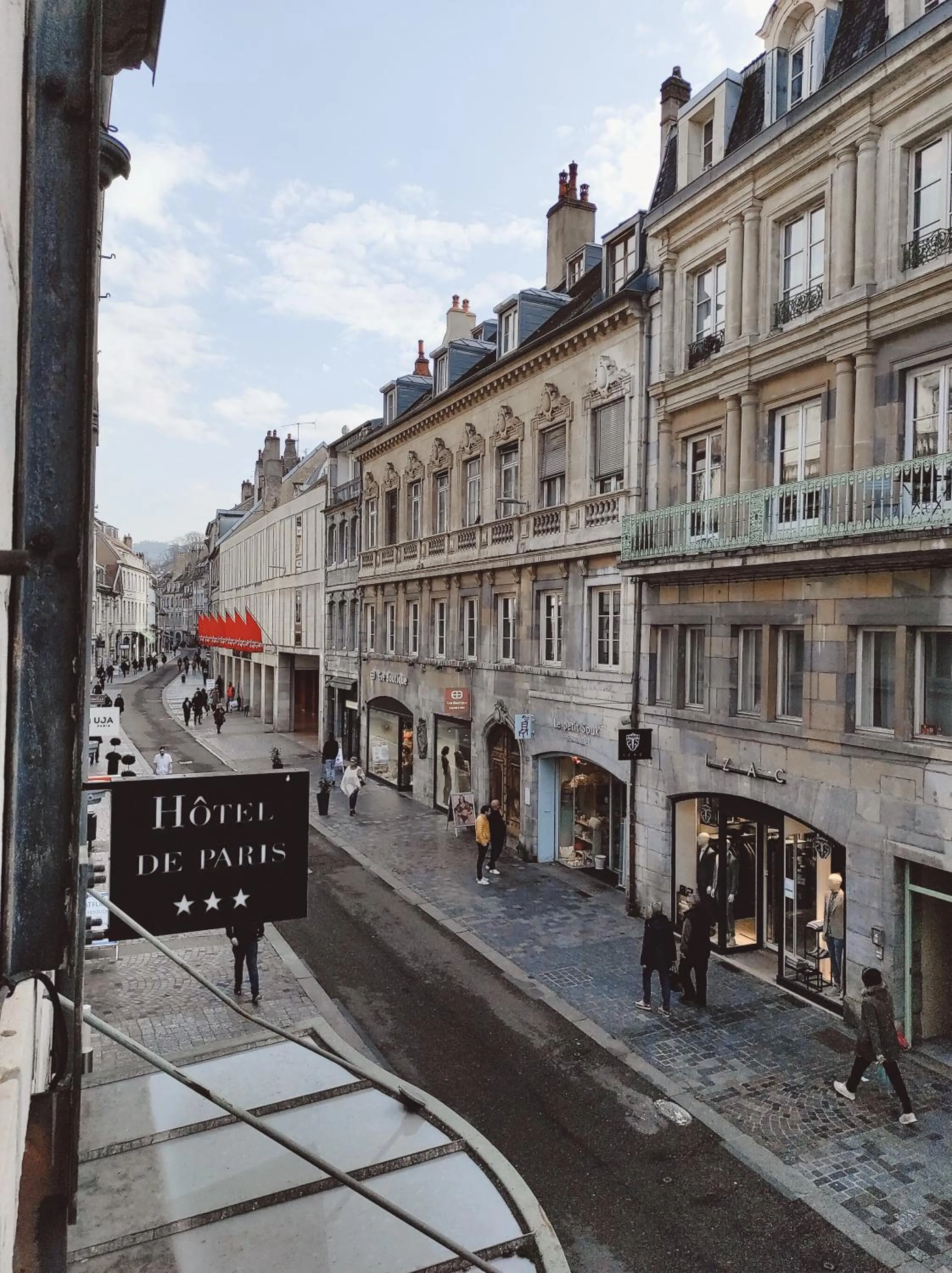 City view in Hôtel de Paris