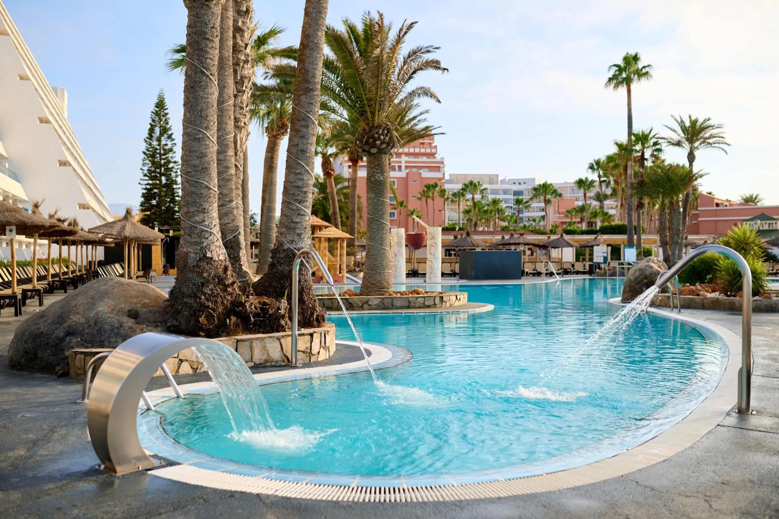 Swimming pool in Alua Golf Trinidad