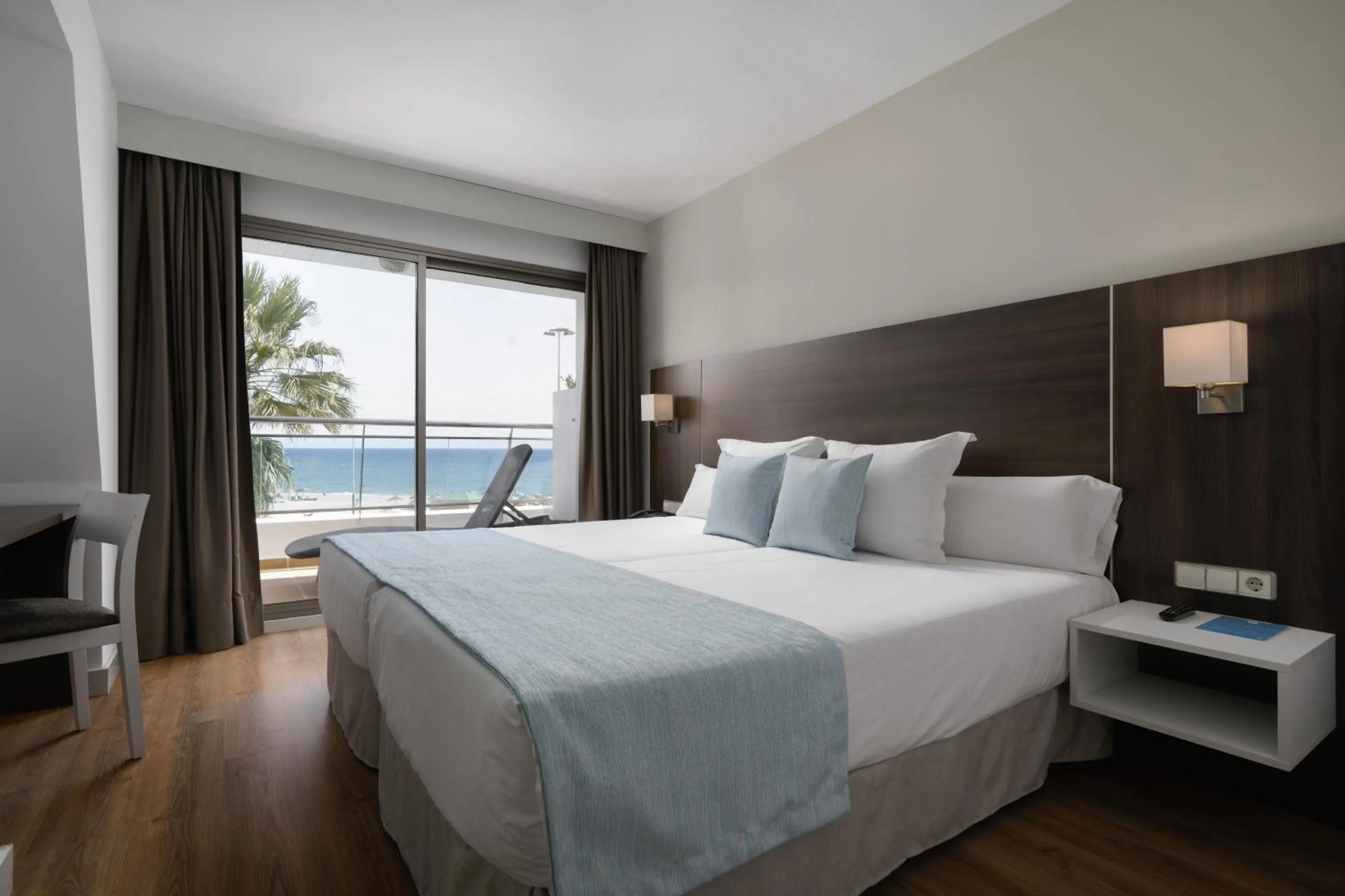 TV and multimedia, Bed in Alua Golf Trinidad